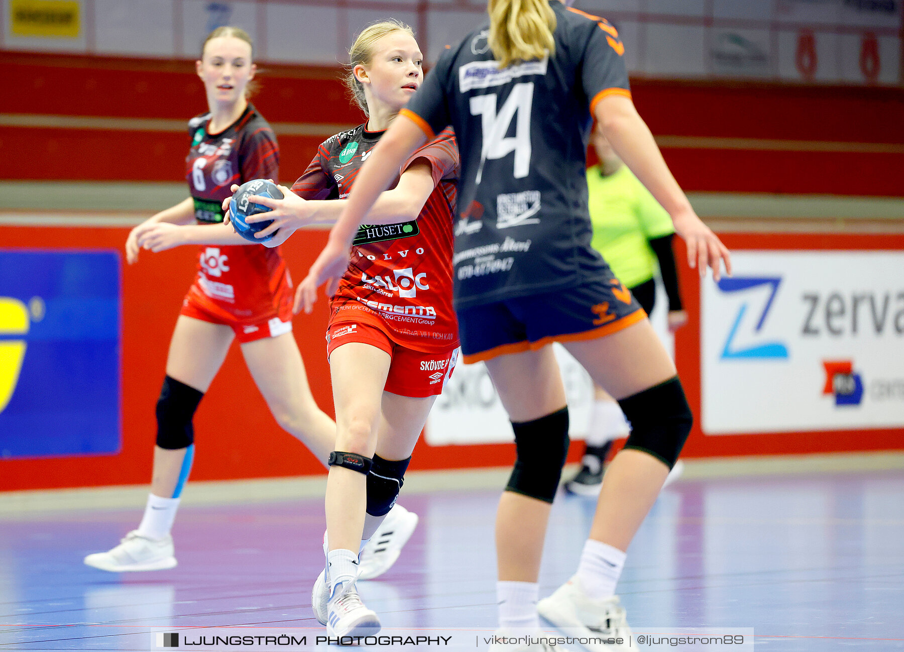 USM F14 Steg 3A Skövde HF Vit-Kristianstad HK 17-18,dam,Skövde Idrottshall,Skövde,Sverige,Ungdoms-SM,Handboll,2024,329628