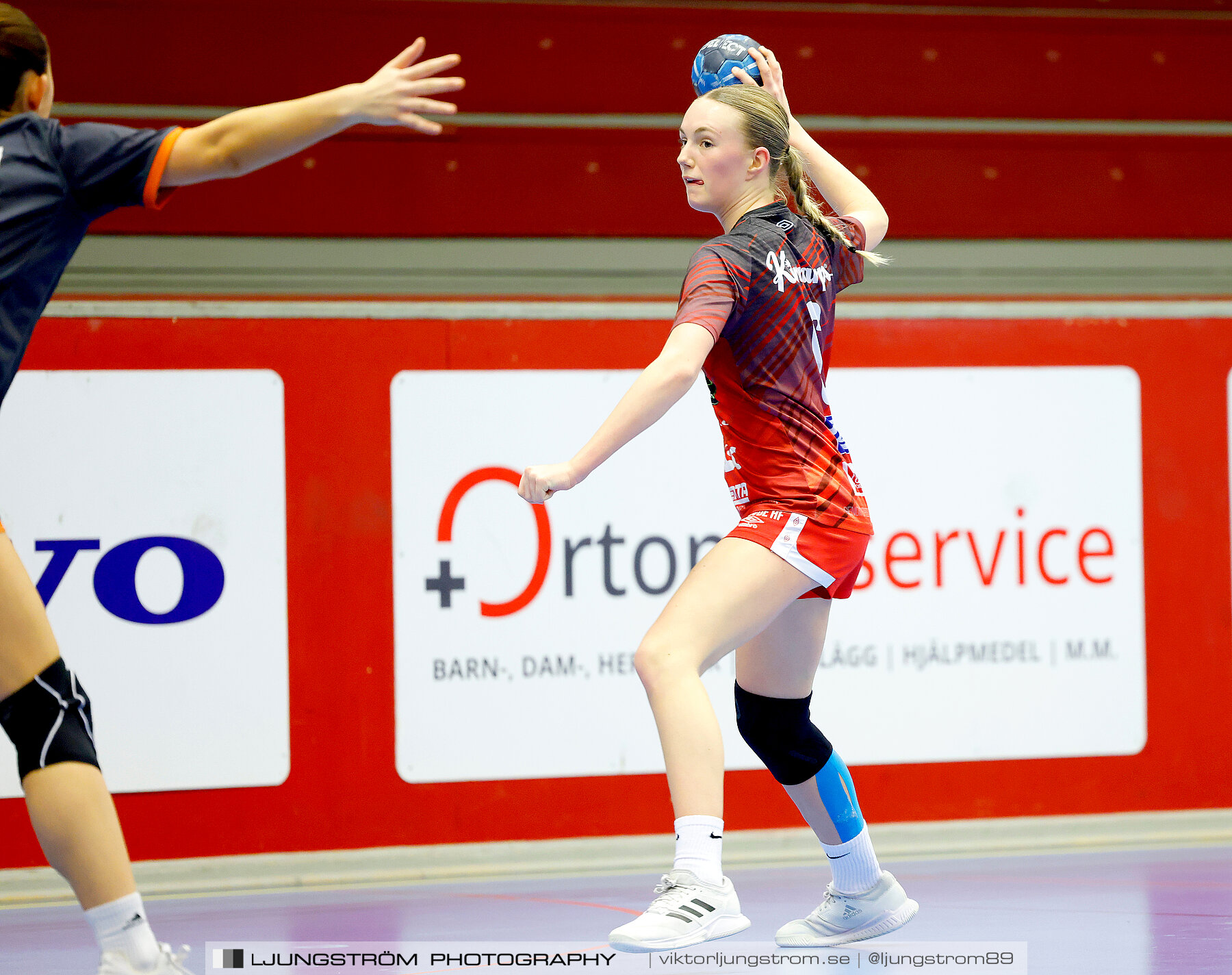 USM F14 Steg 3A Skövde HF Vit-Kristianstad HK 17-18,dam,Skövde Idrottshall,Skövde,Sverige,Ungdoms-SM,Handboll,2024,329629