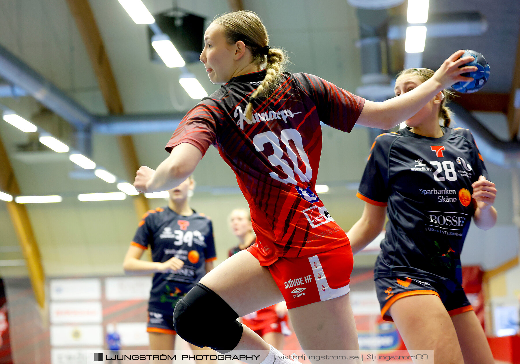 USM F14 Steg 3A Skövde HF Vit-Kristianstad HK 17-18,dam,Skövde Idrottshall,Skövde,Sverige,Ungdoms-SM,Handboll,2024,329664