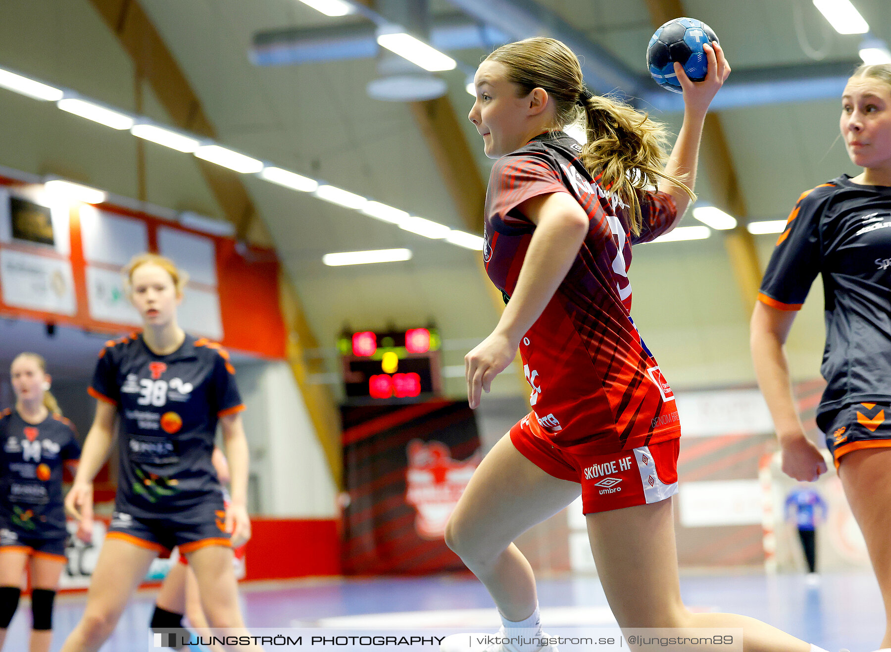 USM F14 Steg 3A Skövde HF Vit-Kristianstad HK 17-18,dam,Skövde Idrottshall,Skövde,Sverige,Ungdoms-SM,Handboll,2024,329697