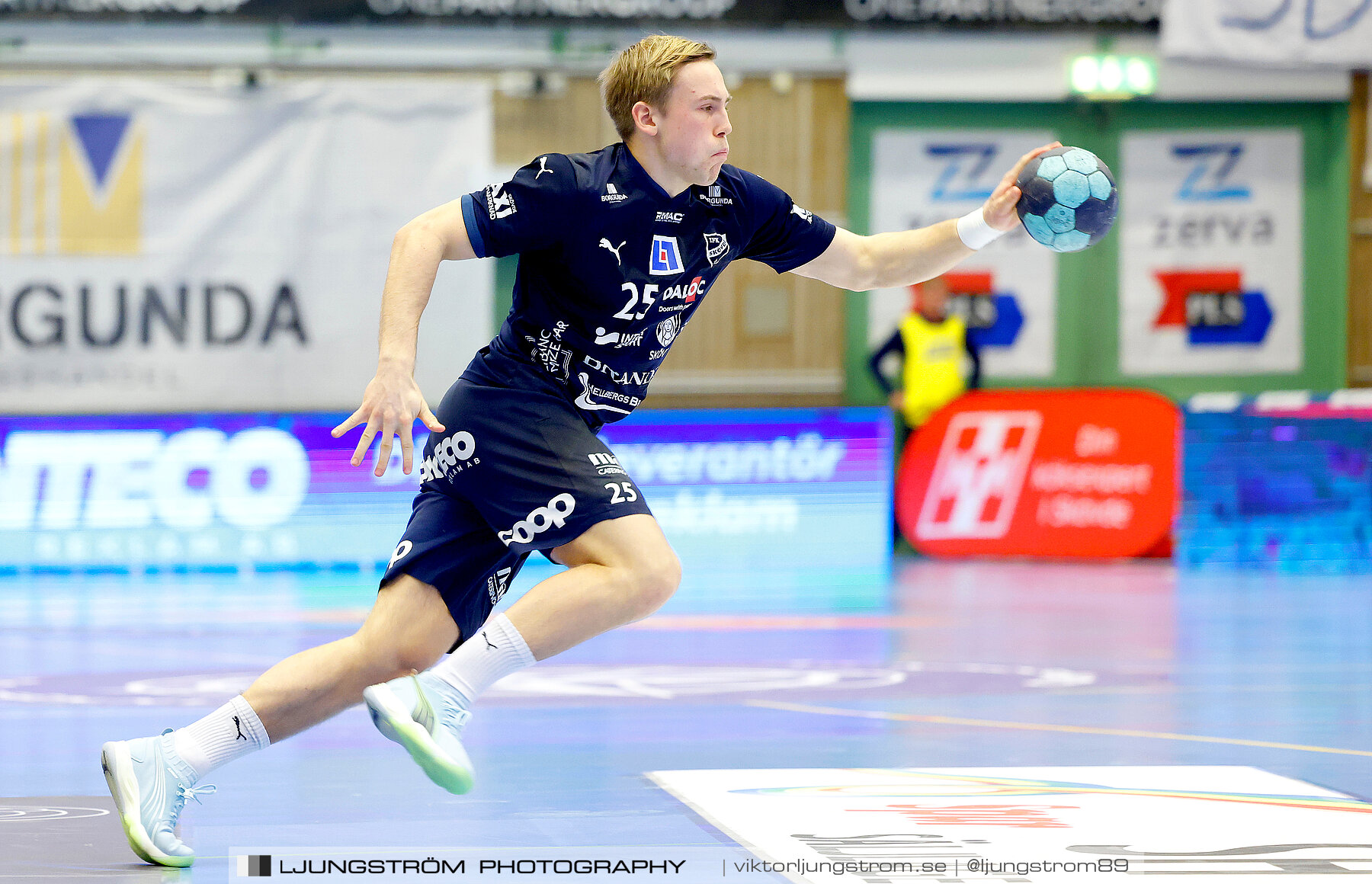 IFK Skövde HK-Ystads IF HF 29-31,herr,Arena Skövde,Skövde,Sverige,Handboll,,2024,330180