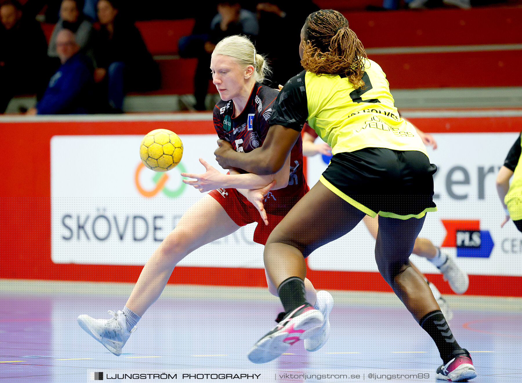 USM F18 Steg 4 Skövde HF-Kärra HF 13-23,dam,Skövde Idrottshall,Skövde,Sverige,Ungdoms-SM,Handboll,2024,331992