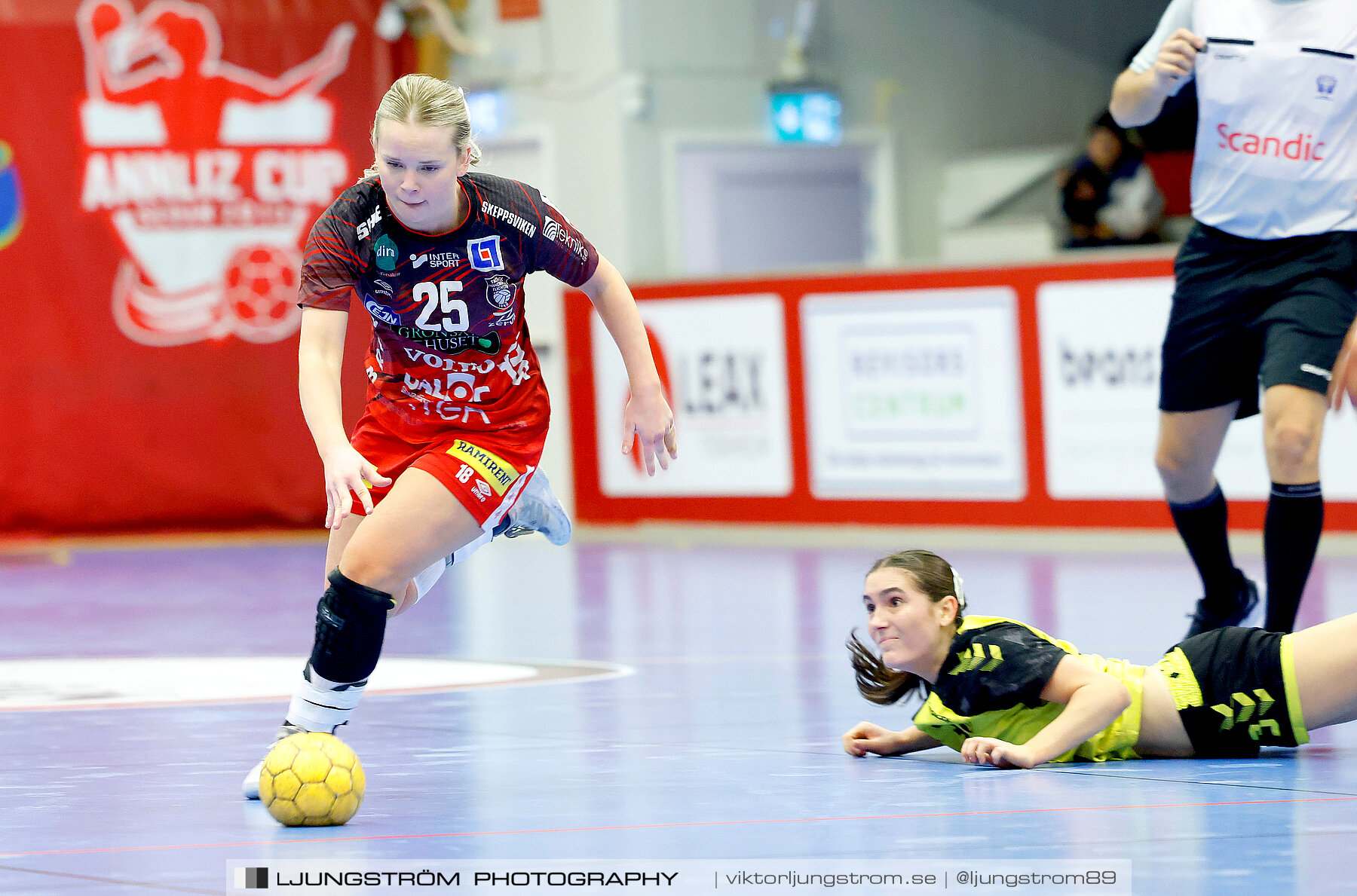 USM F18 Steg 4 Skövde HF-Kärra HF 13-23,dam,Skövde Idrottshall,Skövde,Sverige,Ungdoms-SM,Handboll,2024,332066
