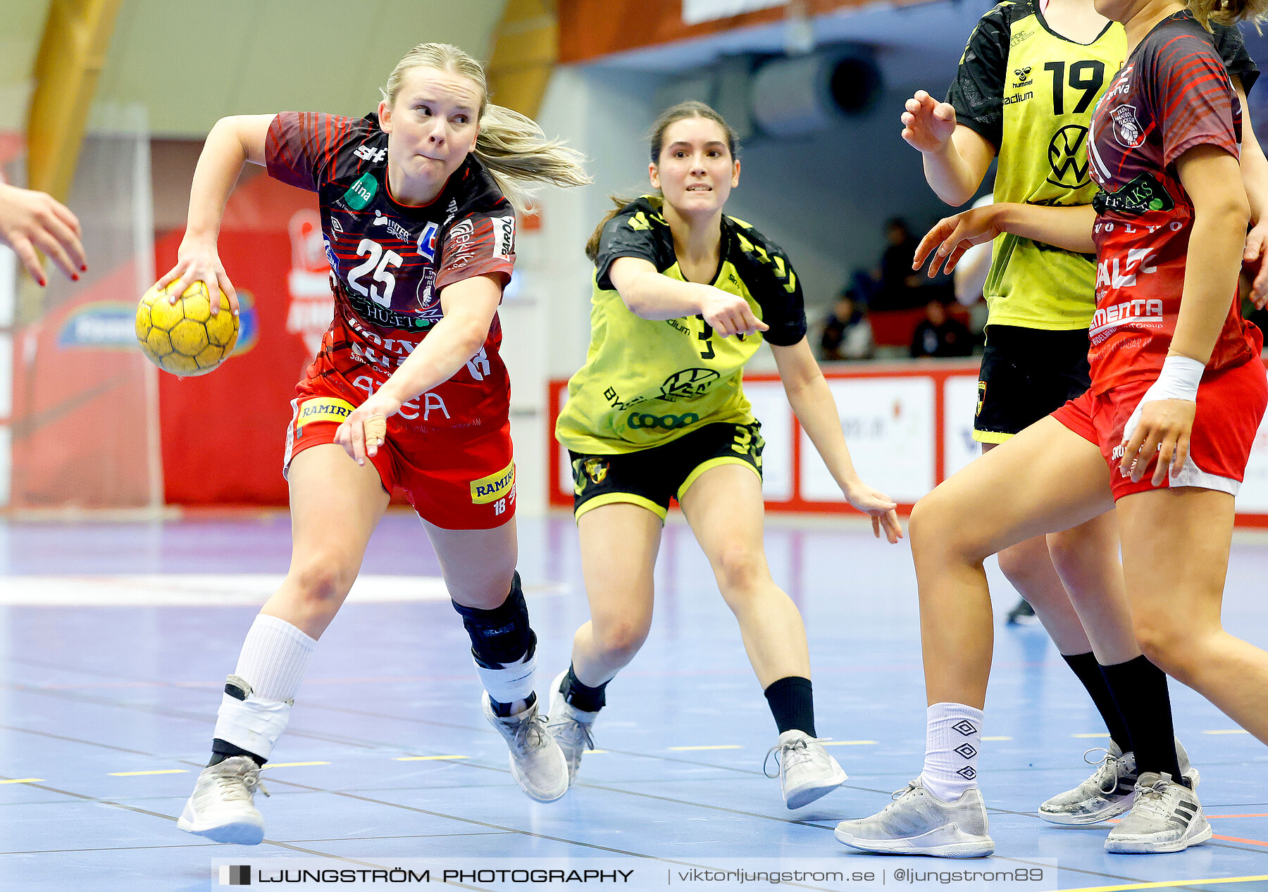 USM F18 Steg 4 Skövde HF-Kärra HF 13-23,dam,Skövde Idrottshall,Skövde,Sverige,Ungdoms-SM,Handboll,2024,332071