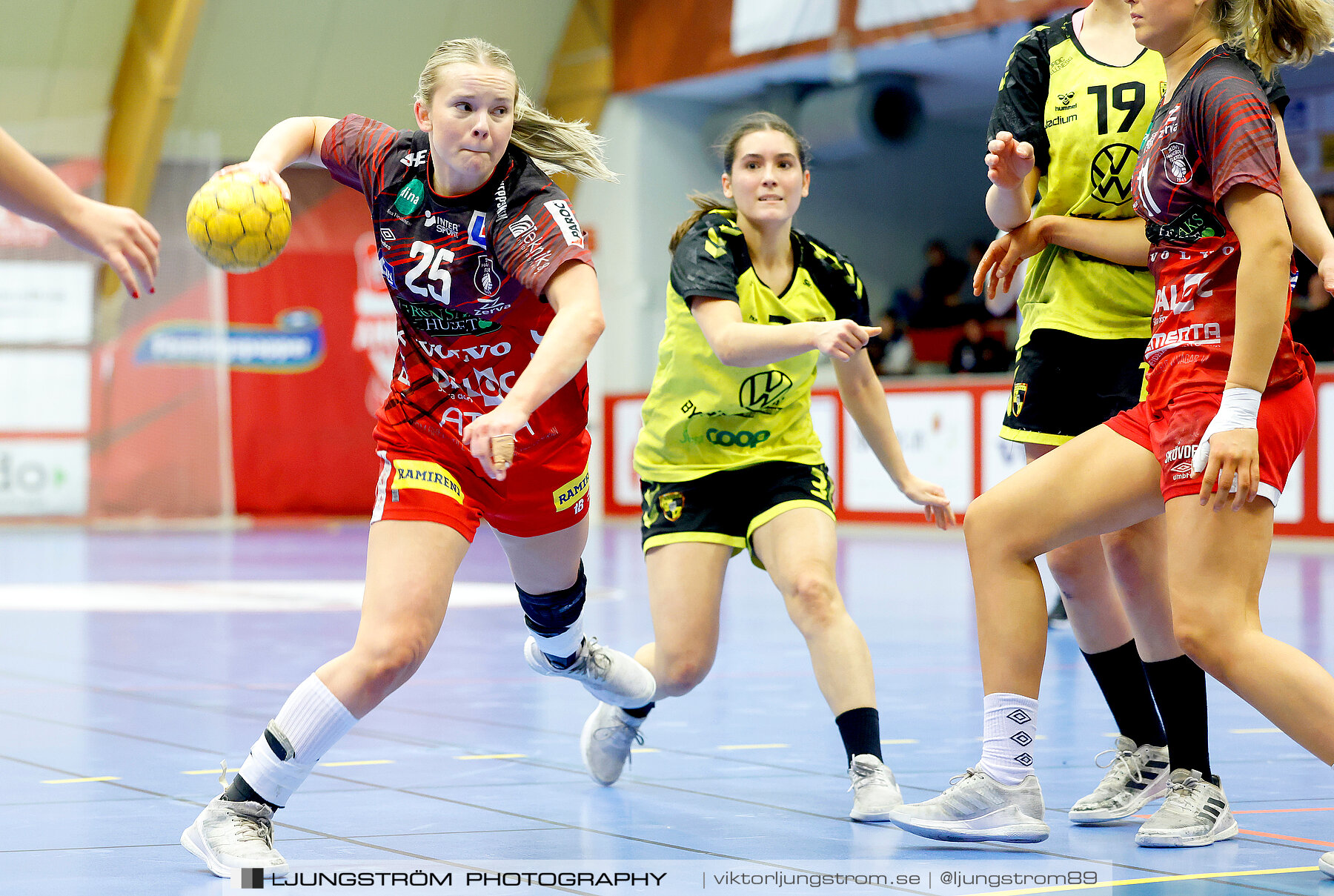 USM F18 Steg 4 Skövde HF-Kärra HF 13-23,dam,Skövde Idrottshall,Skövde,Sverige,Ungdoms-SM,Handboll,2024,332072