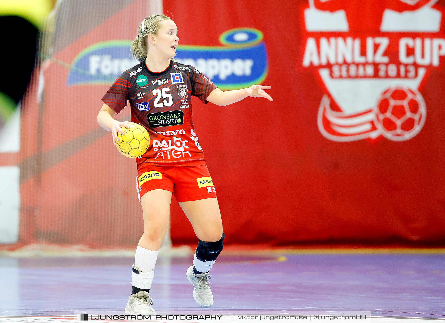 USM F18 Steg 4 Skövde HF-Kärra HF 13-23,dam,Skövde Idrottshall,Skövde,Sverige,Ungdoms-SM,Handboll,2024,332089