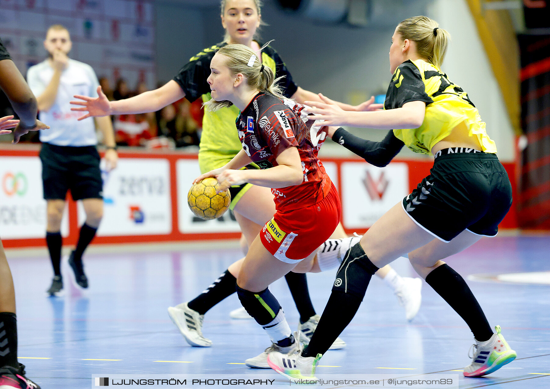USM F18 Steg 4 Skövde HF-Kärra HF 13-23,dam,Skövde Idrottshall,Skövde,Sverige,Ungdoms-SM,Handboll,2024,332163