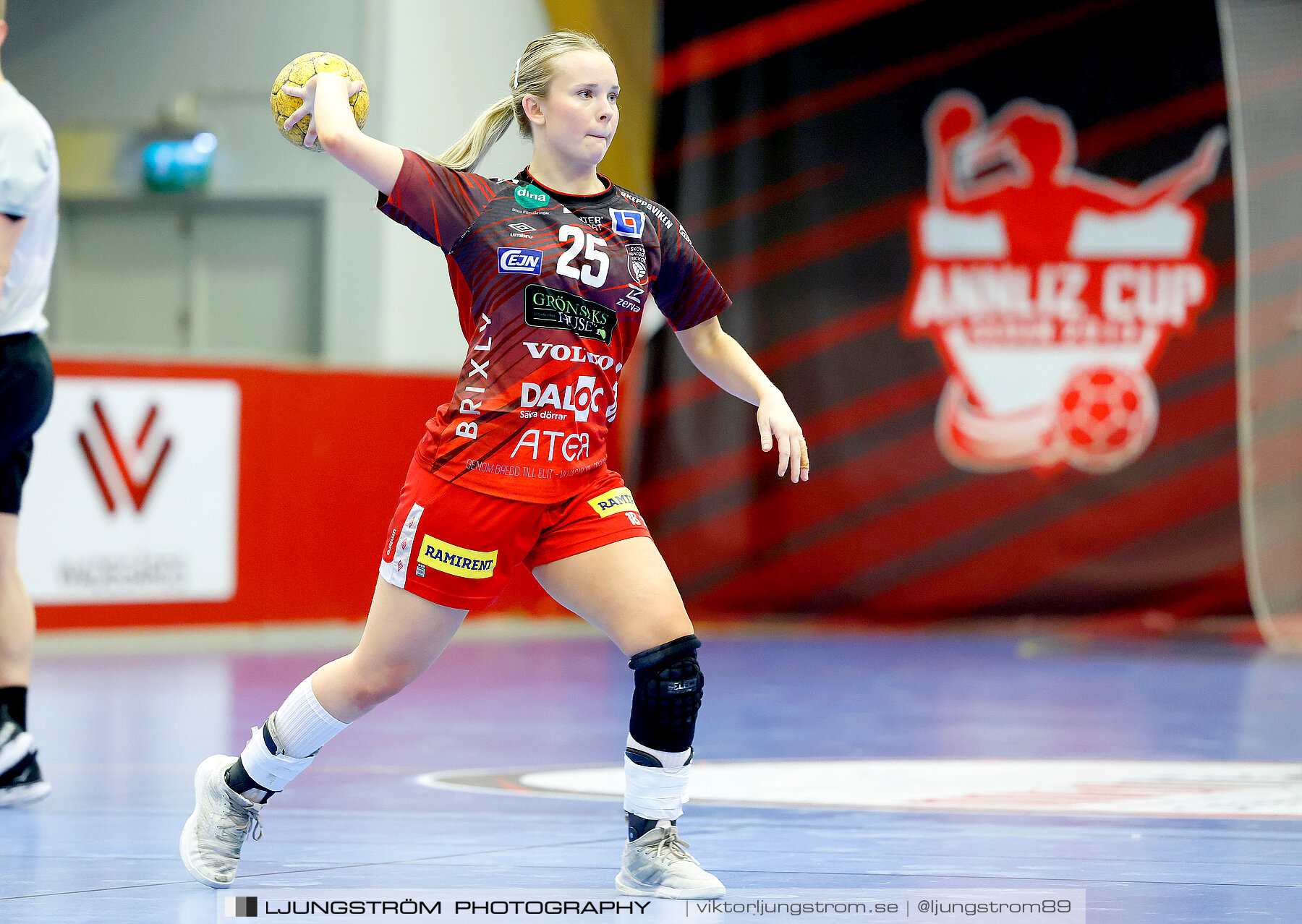 USM F18 Steg 4 Skövde HF-Kärra HF 13-23,dam,Skövde Idrottshall,Skövde,Sverige,Ungdoms-SM,Handboll,2024,332205