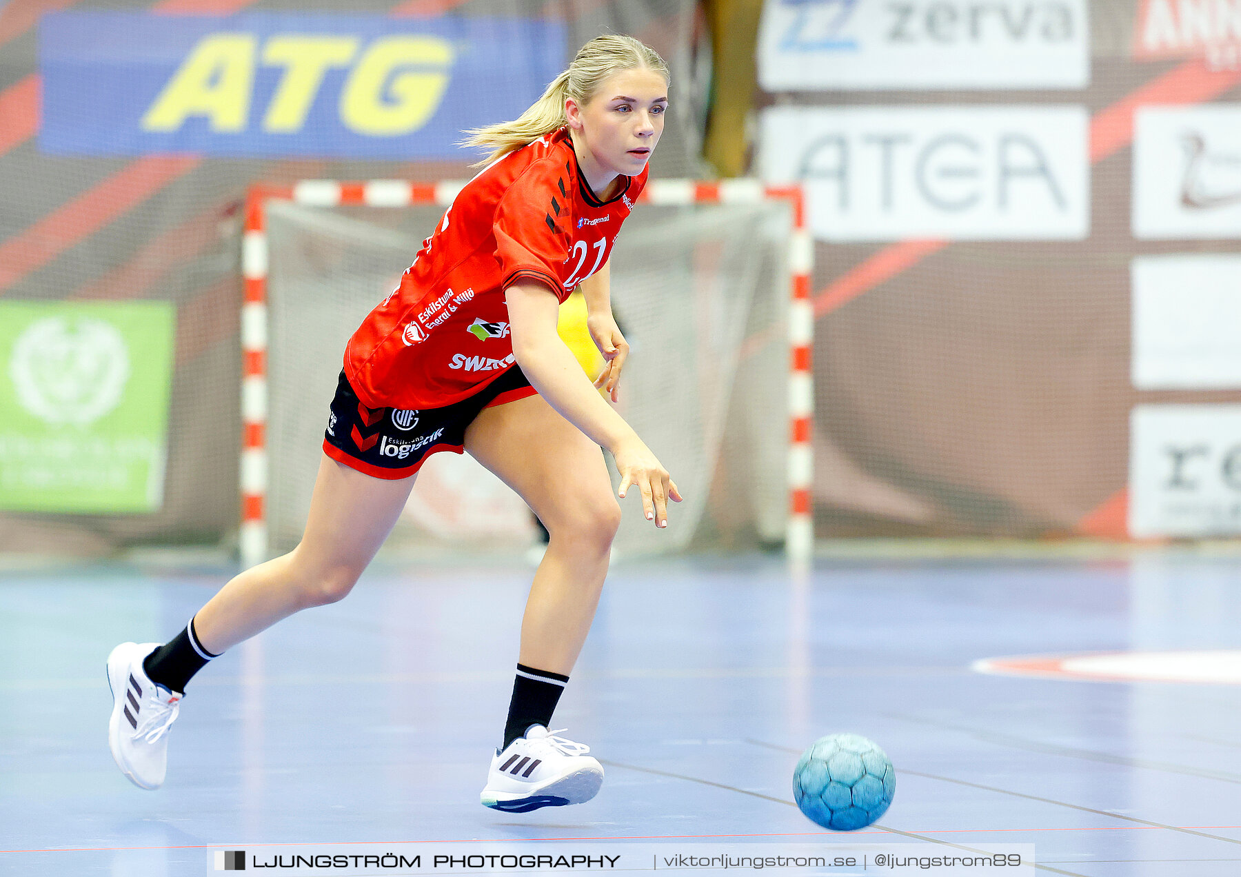 USM F18 Steg 4 Eskilstuna Guif IF-Huddinge HK 18-22,dam,Skövde Idrottshall,Skövde,Sverige,Ungdoms-SM,Handboll,2024,332298