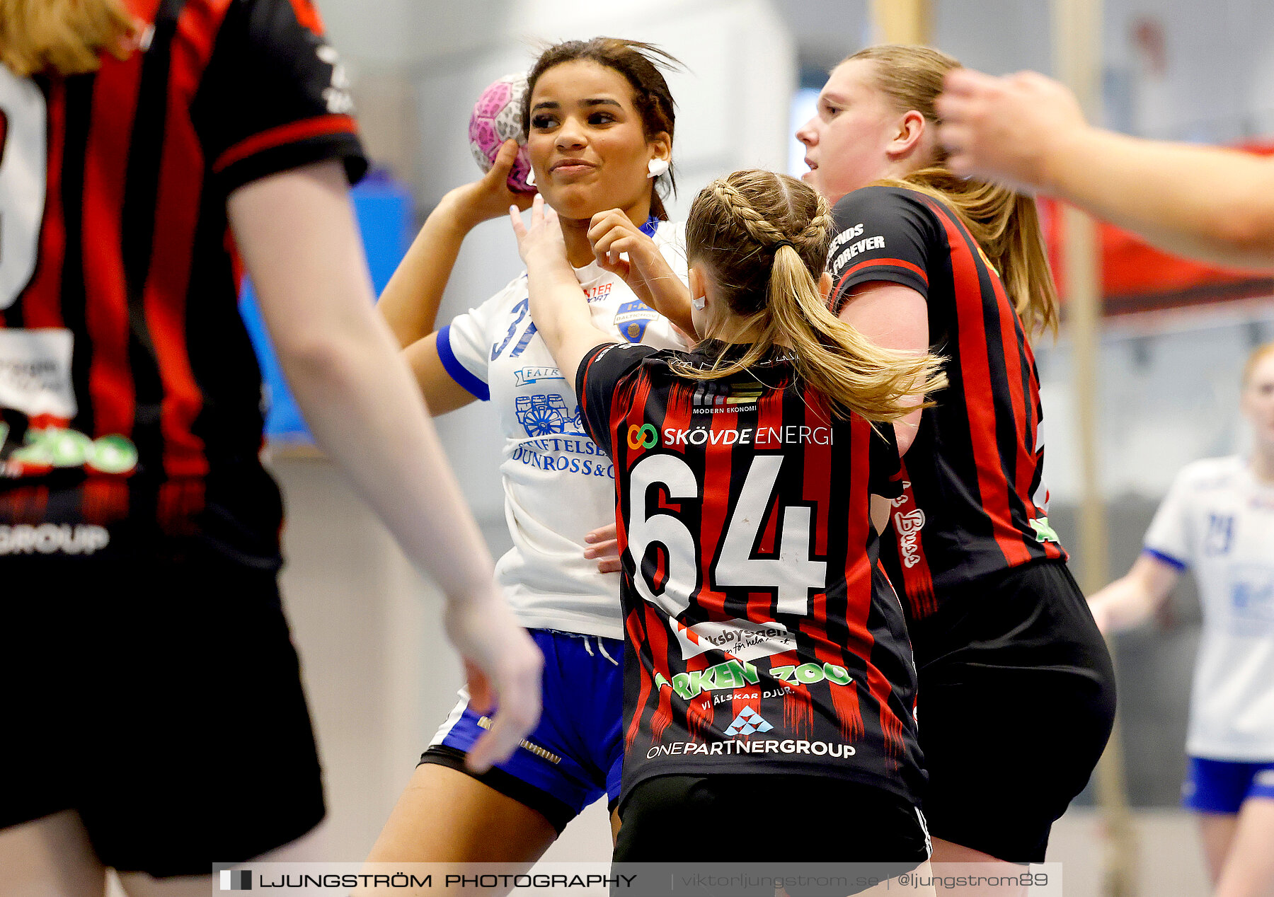 USM F14 Steg 4A HK Country-IK Baltichov Vit 13-23,dam,Kavelbro Arena,Skövde,Sverige,Ungdoms-SM,Handboll,2024,333958