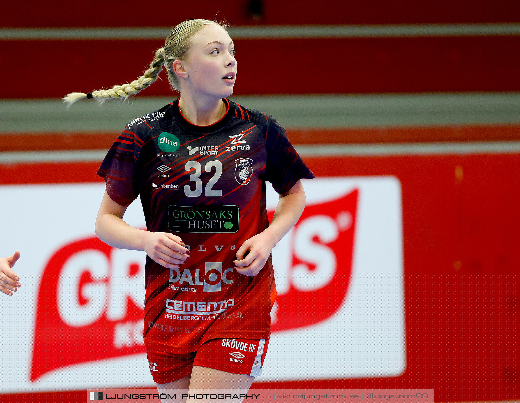 Skövde HF F19-IK Sävehof 2 F19 25-24,dam,Skövde Idrottshall,Skövde,Sverige,Handboll,,2024,334081