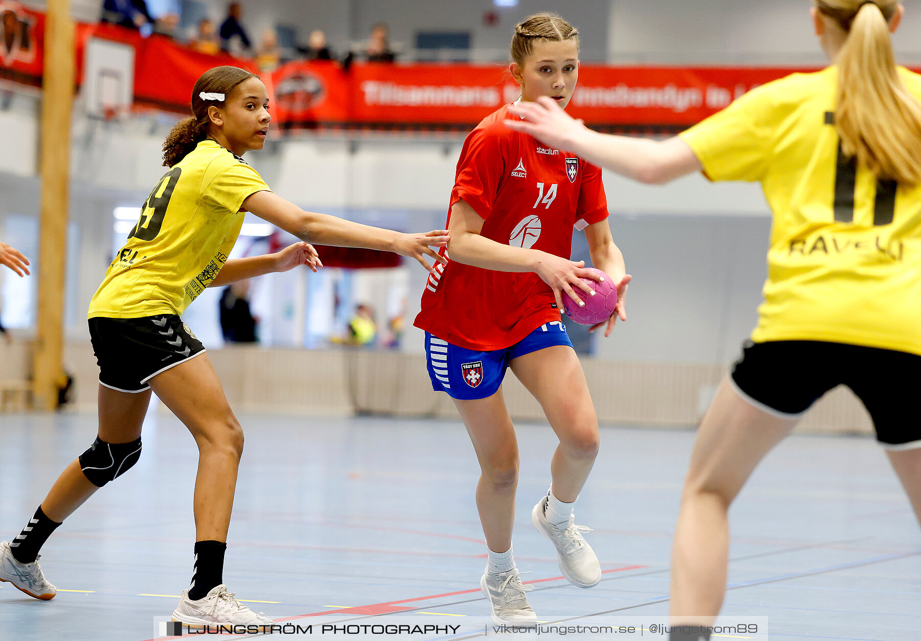 USM F14 Steg 4A IK Bolton-Täby HBK 15-32,dam,Kavelbro Arena,Skövde,Sverige,Ungdoms-SM,Handboll,2024,334136