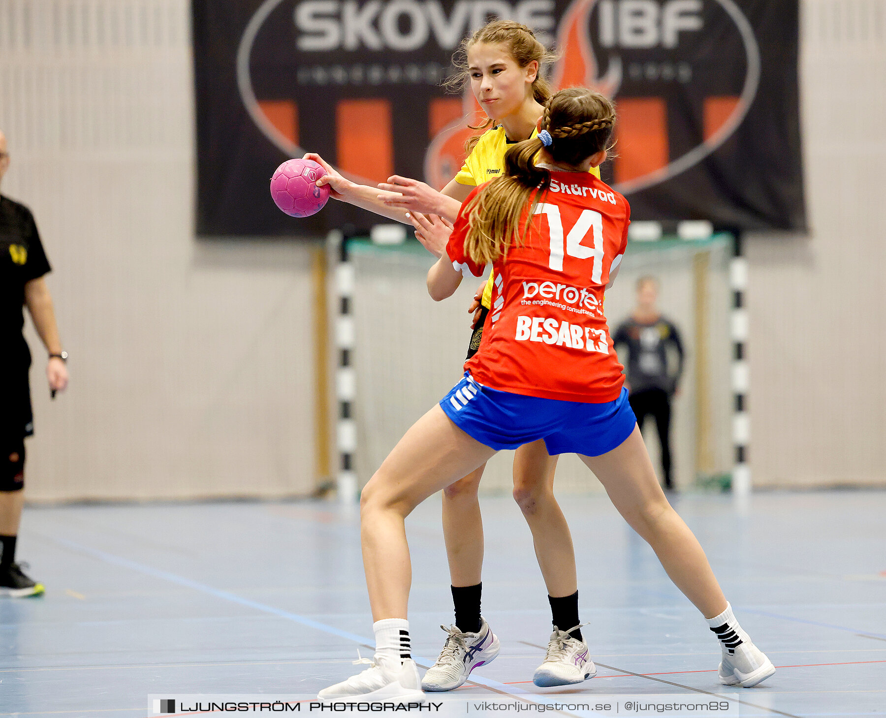 USM F14 Steg 4A IK Bolton-Täby HBK 15-32,dam,Kavelbro Arena,Skövde,Sverige,Ungdoms-SM,Handboll,2024,334196