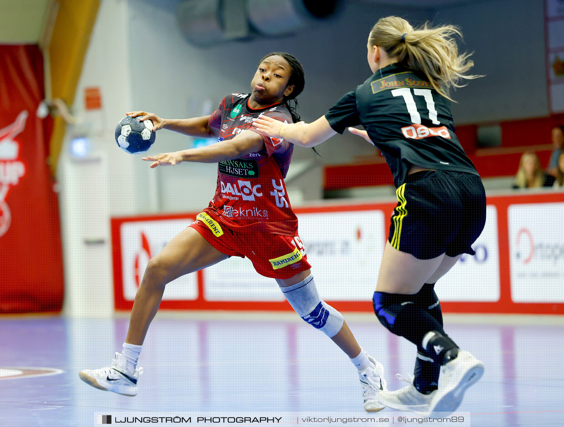 Skövde HF F19-IK Sävehof 2 F19 25-24,dam,Skövde Idrottshall,Skövde,Sverige,Handboll,,2024,334221