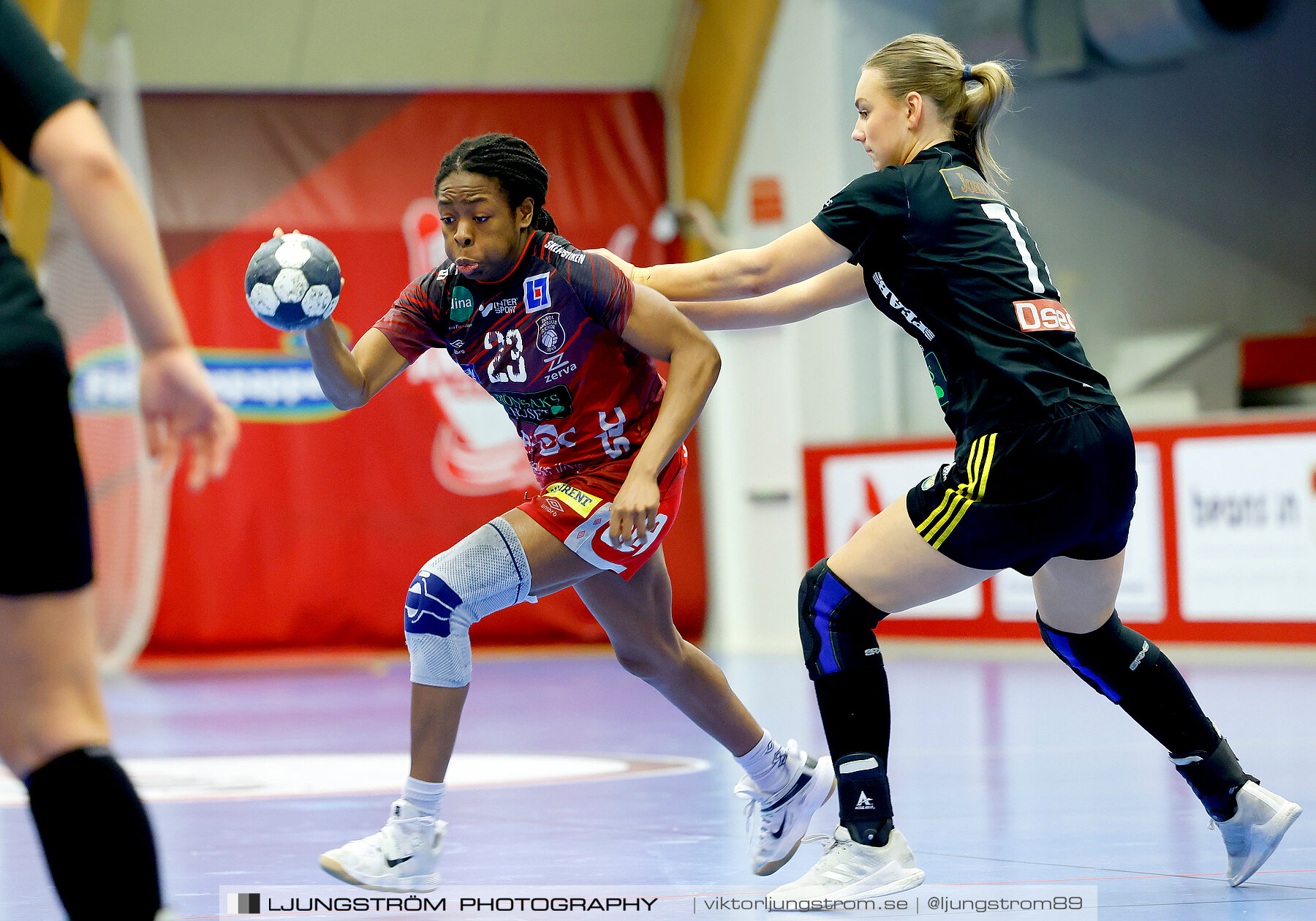 Skövde HF F19-IK Sävehof 2 F19 25-24,dam,Skövde Idrottshall,Skövde,Sverige,Handboll,,2024,334222