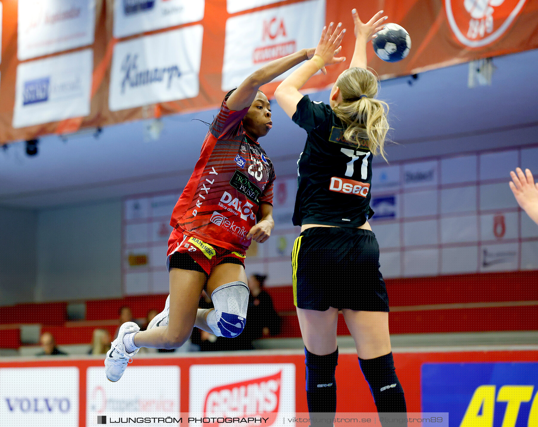 Skövde HF F19-IK Sävehof 2 F19 25-24,dam,Skövde Idrottshall,Skövde,Sverige,Handboll,,2024,334247