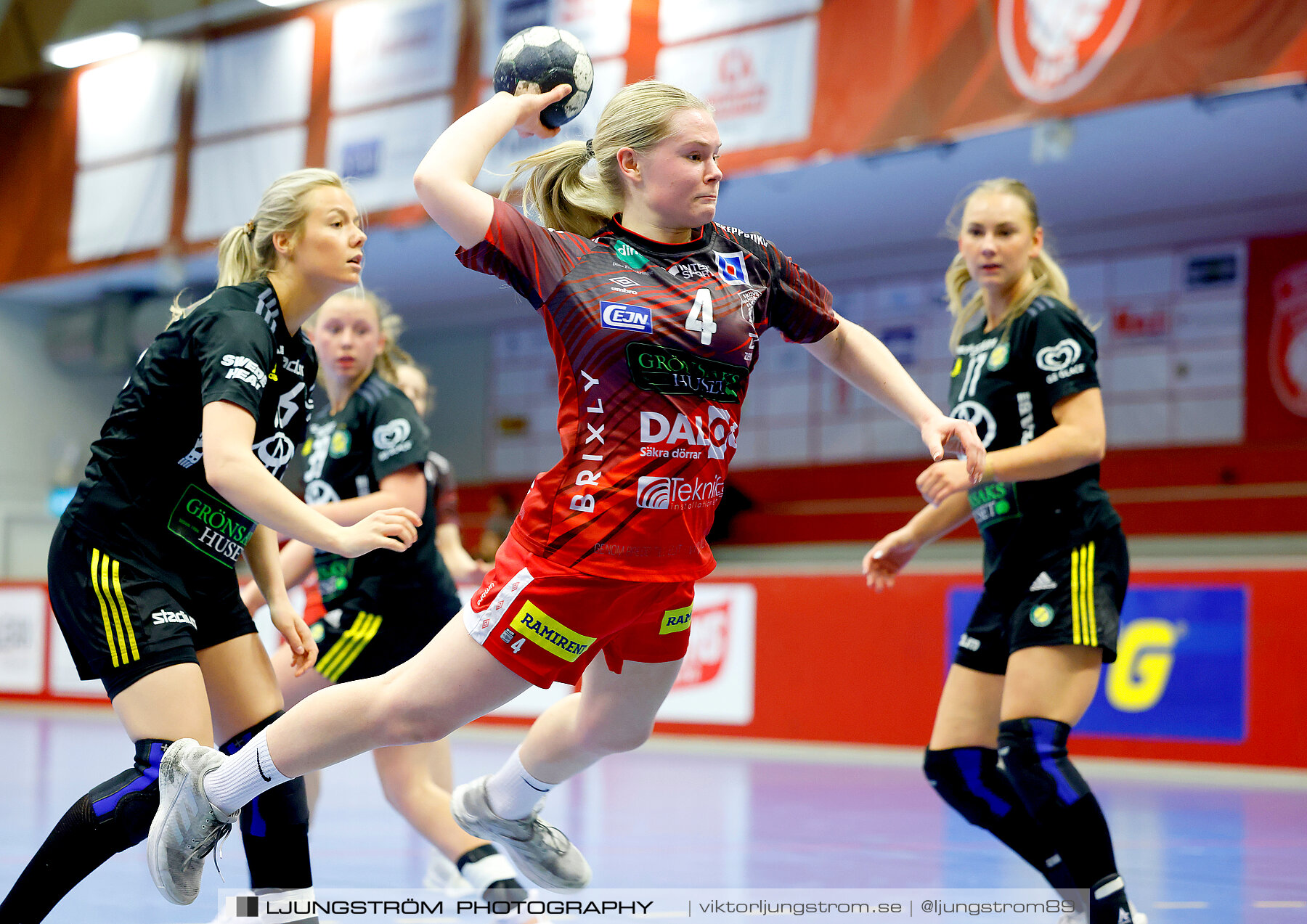 Skövde HF F19-IK Sävehof 2 F19 25-24,dam,Skövde Idrottshall,Skövde,Sverige,Handboll,,2024,334260