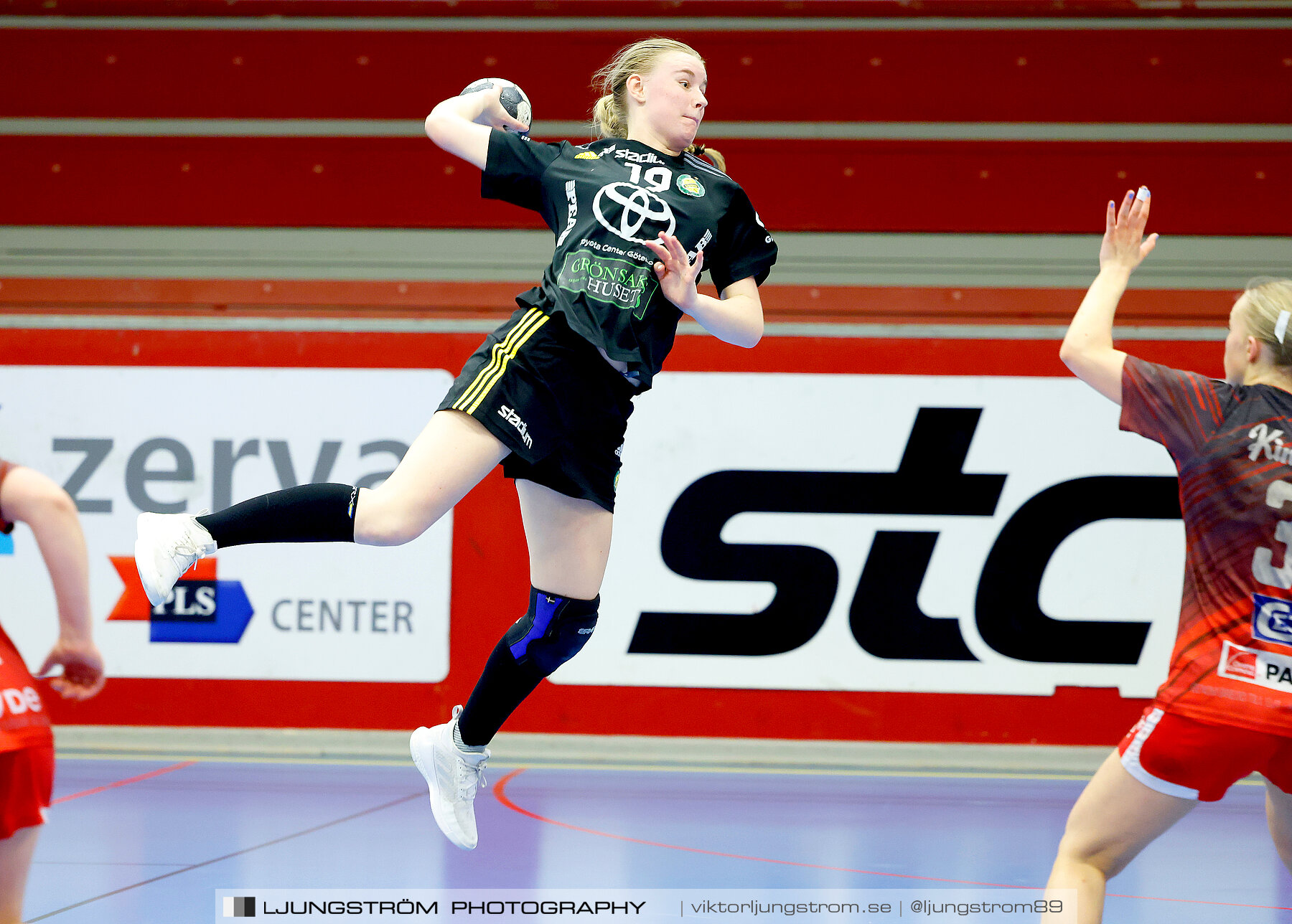 Skövde HF F19-IK Sävehof 2 F19 25-24,dam,Skövde Idrottshall,Skövde,Sverige,Handboll,,2024,334321