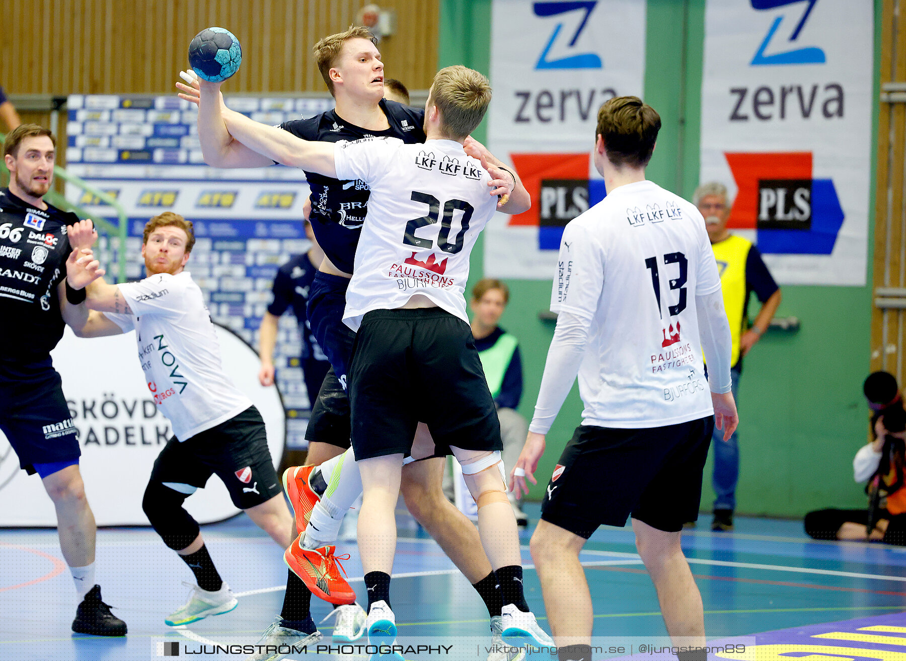 IFK Skövde HK-Lugi HF 33-32,herr,Arena Skövde,Skövde,Sverige,Handboll,,2024,334655
