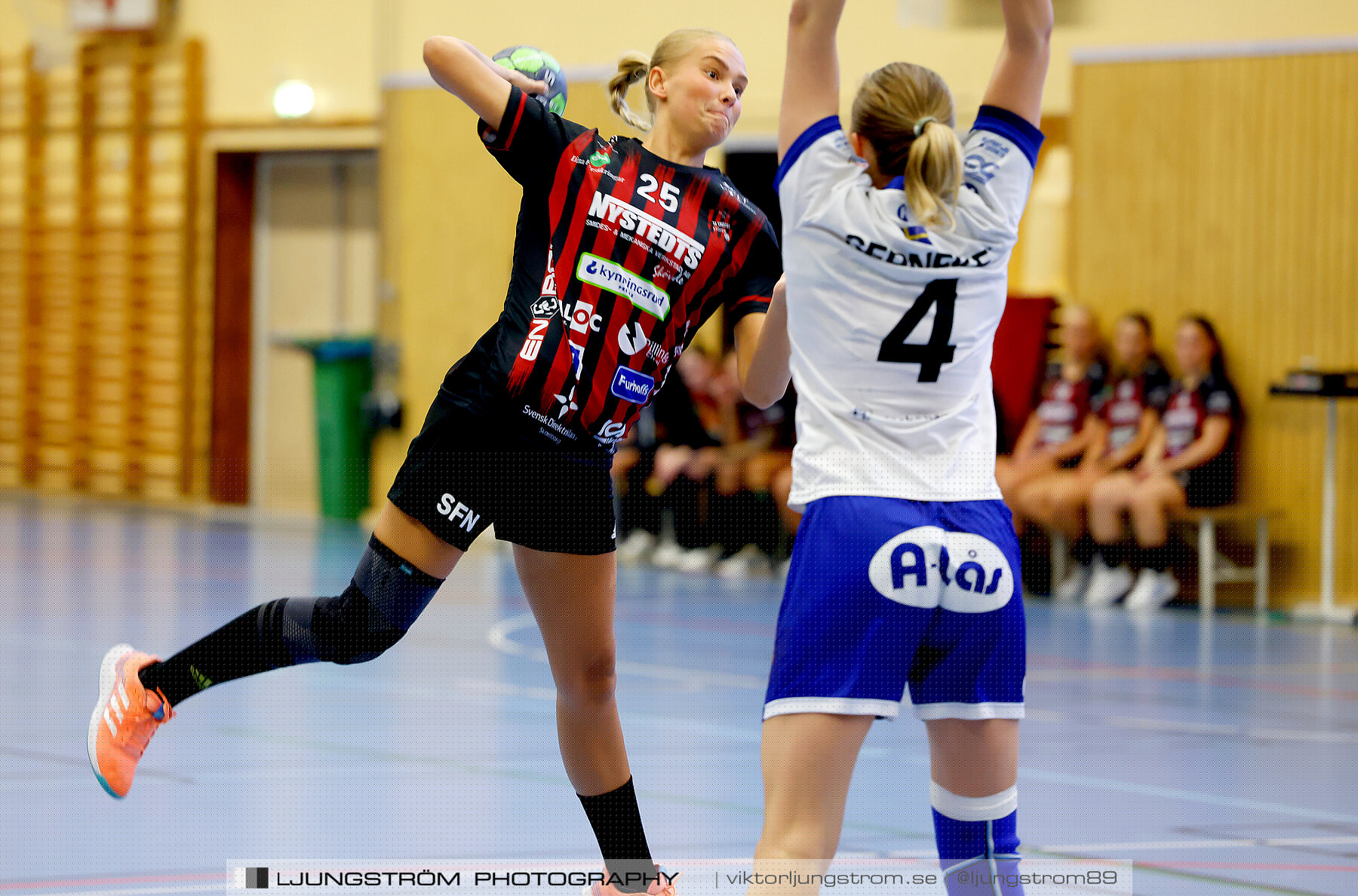 HK Country-HP Alingsås Kval till division 2 1/2 22-35,dam,Arena Skövde,Skövde,Sverige,Handboll,,2024,334918