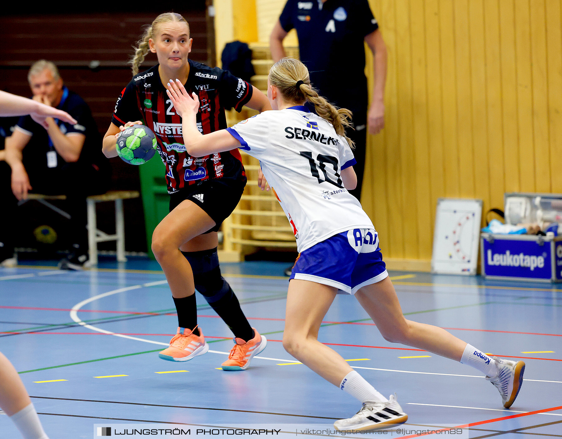 HK Country-HP Alingsås Kval till division 2 1/2 22-35,dam,Arena Skövde,Skövde,Sverige,Handboll,,2024,334942