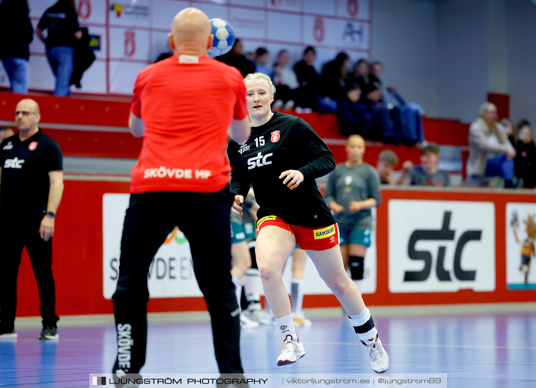 Skövde HF-Skuru IK 1/4-final 2 31-21,dam,Skövde Idrottshall,Skövde,Sverige,Handboll,,2024,336269