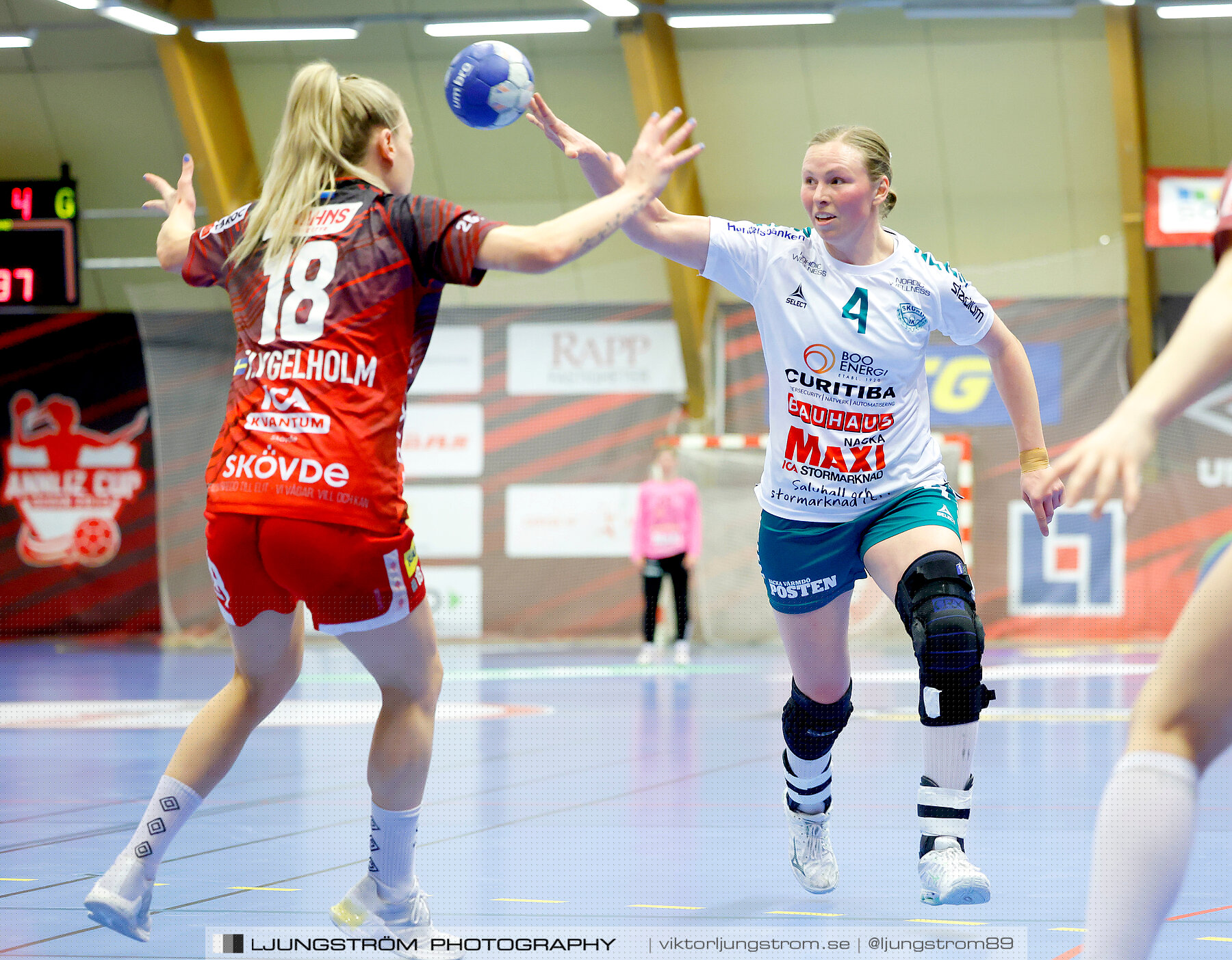Skövde HF-Skuru IK 1/4-final 2 31-21,dam,Skövde Idrottshall,Skövde,Sverige,Handboll,,2024,336385