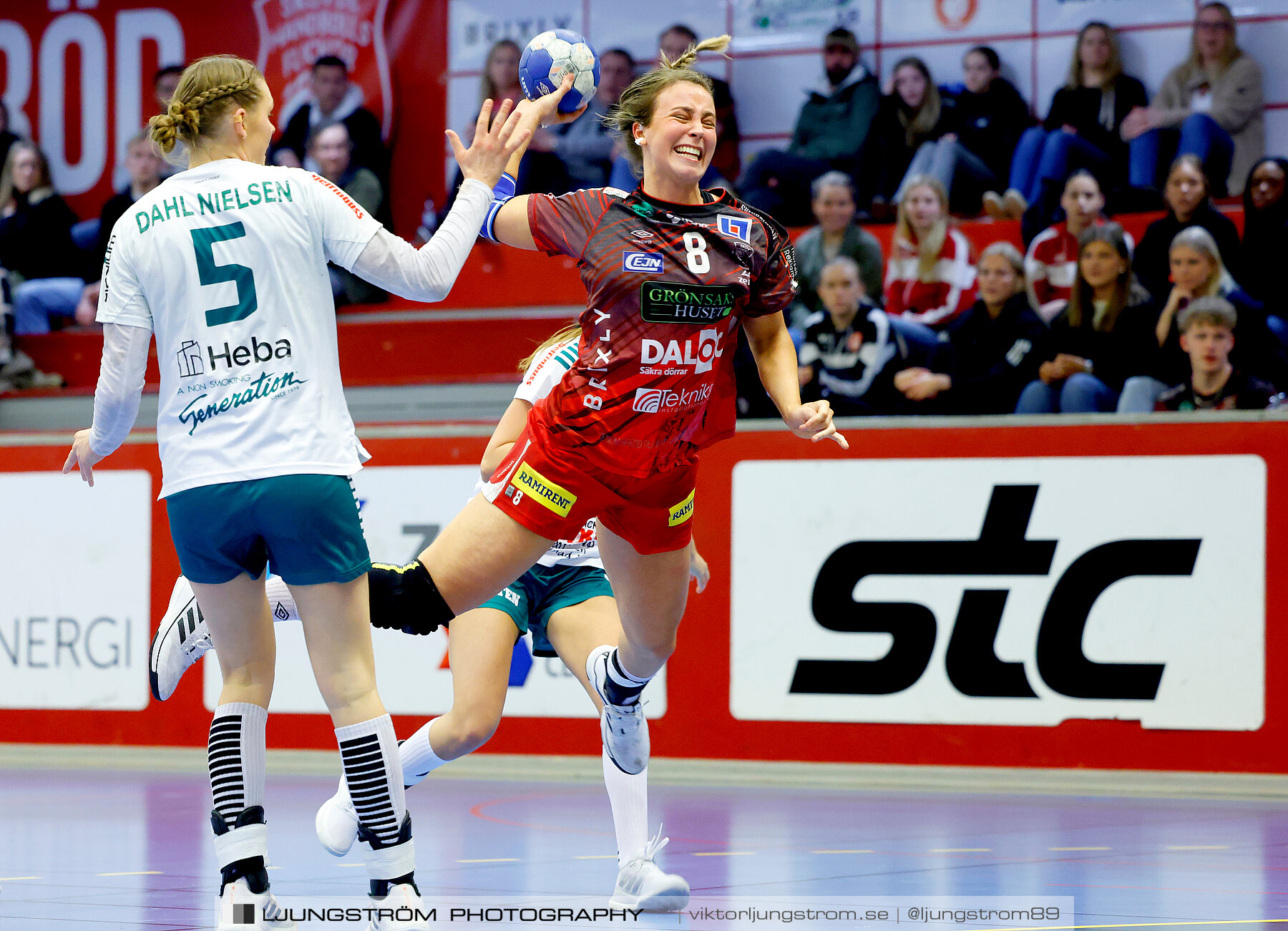 Skövde HF-Skuru IK 1/4-final 2 31-21,dam,Skövde Idrottshall,Skövde,Sverige,Handboll,,2024,336434
