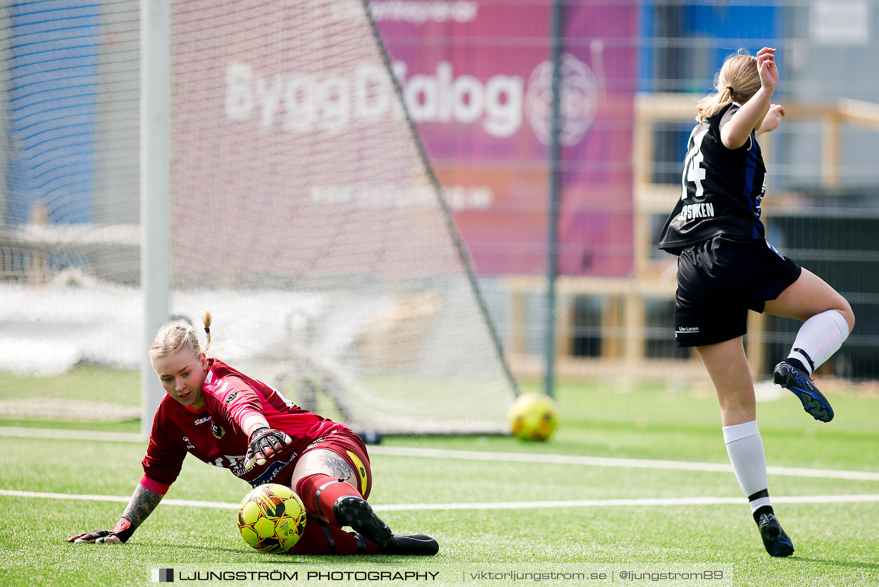 Skultorps IF U-Skövde KIK 0-3,dam,Södermalms IP,Skövde,Sverige,Fotboll,,2024,337617