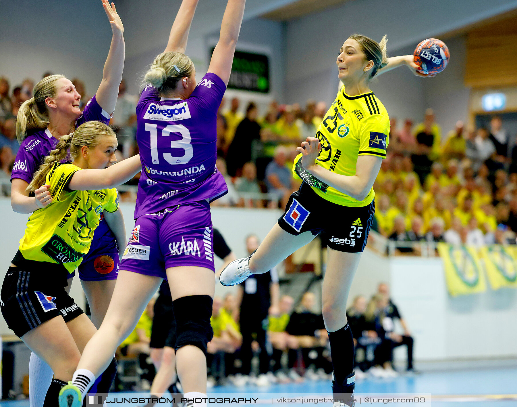 Skara HF-IK Sävehof 1/2-final 4 34-30,dam,Skara Idrottshall,Skara,Sverige,Handboll,,2024,338581