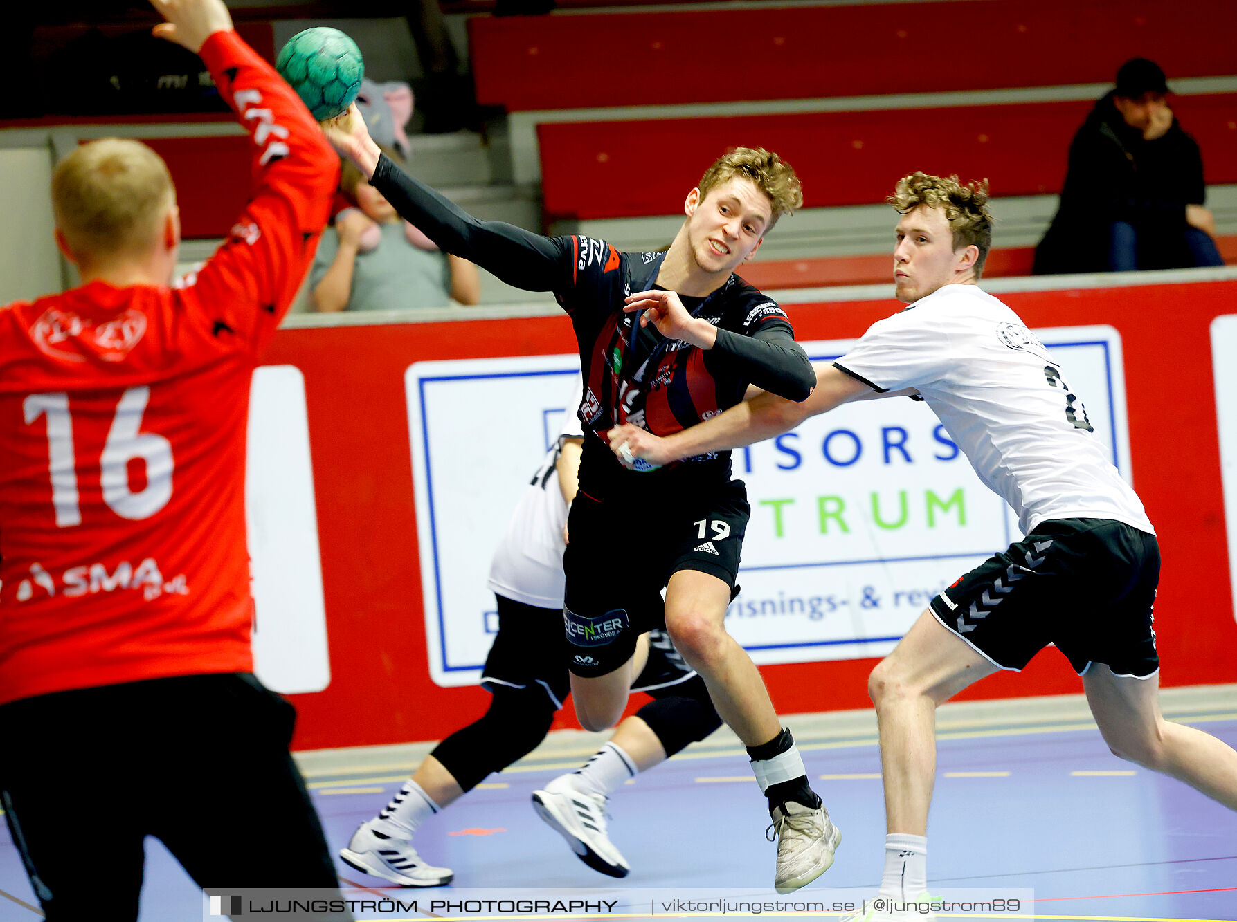 HK Country-IK Lågan 32-36,herr,Skövde Idrottshall,Skövde,Sverige,Handboll,,2024,339988