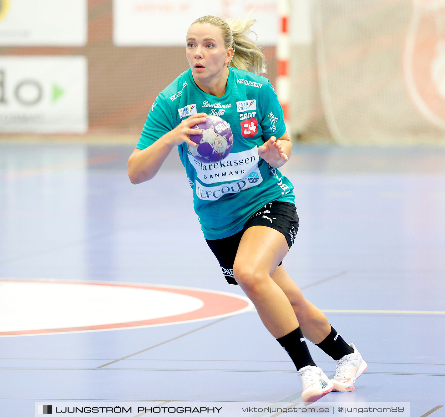 Annliz Cup Superelit Viborg HK-IK Sävehof 34-32,dam,Skövde Idrottshall,Skövde,Sverige,Handboll,,2024,340939
