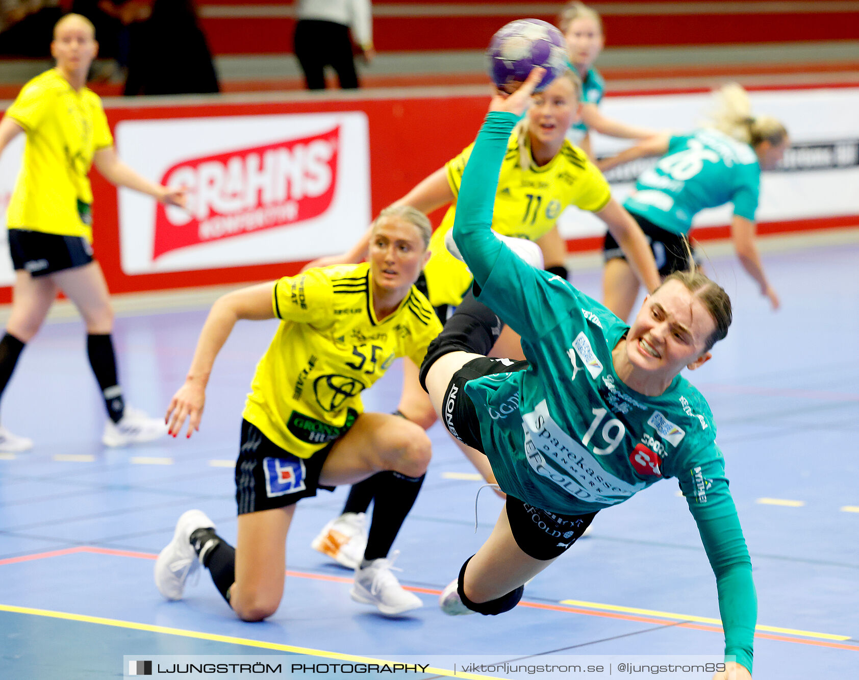 Annliz Cup Superelit Viborg HK-IK Sävehof 34-32,dam,Skövde Idrottshall,Skövde,Sverige,Handboll,,2024,340955