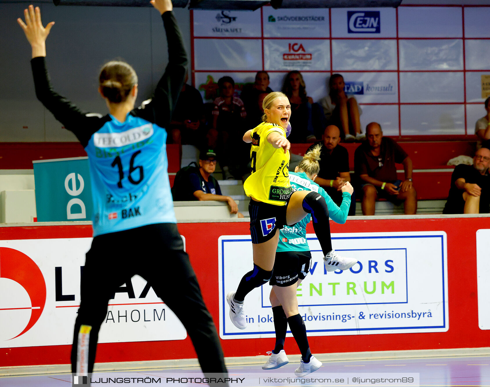 Annliz Cup Superelit Viborg HK-IK Sävehof 34-32,dam,Skövde Idrottshall,Skövde,Sverige,Handboll,,2024,340994