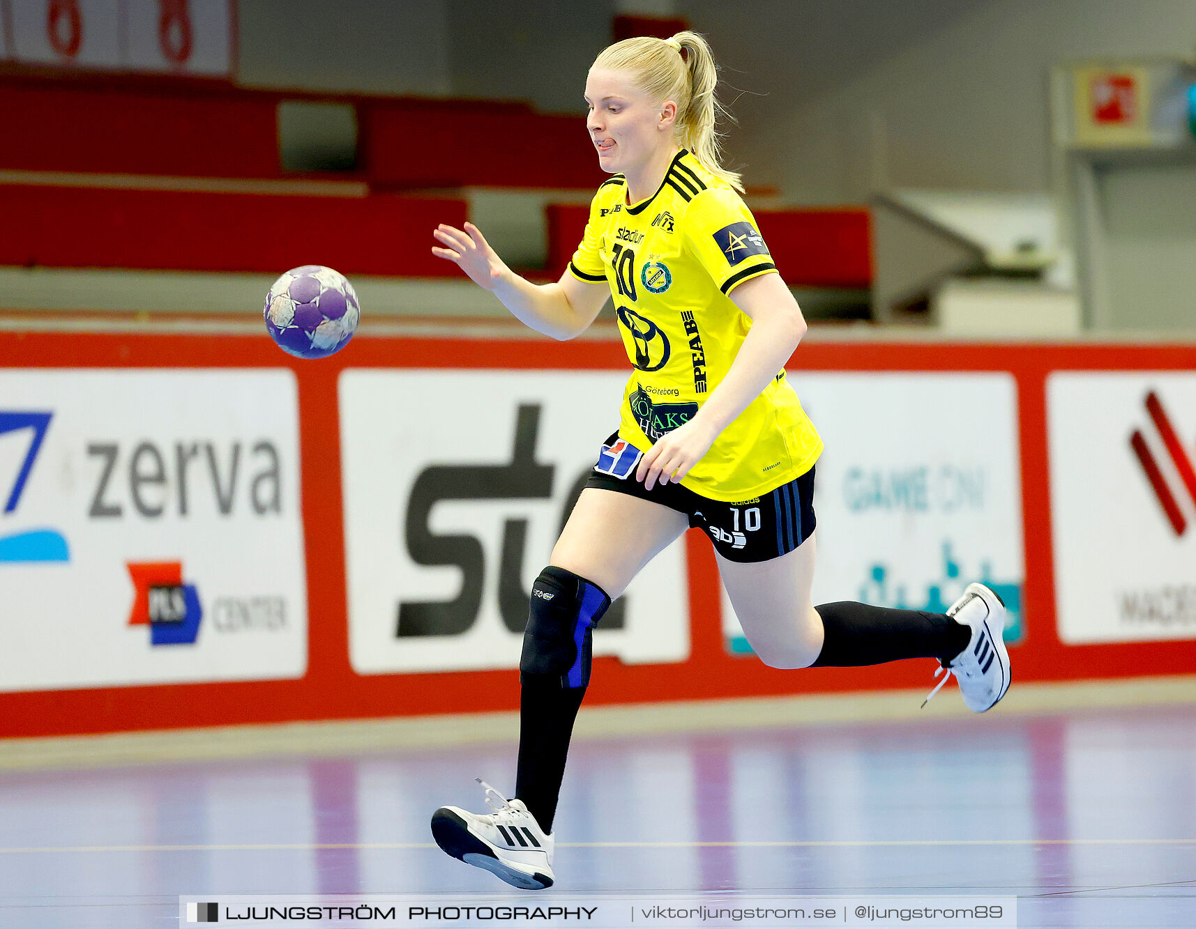 Annliz Cup Superelit Viborg HK-IK Sävehof 34-32,dam,Skövde Idrottshall,Skövde,Sverige,Handboll,,2024,341011