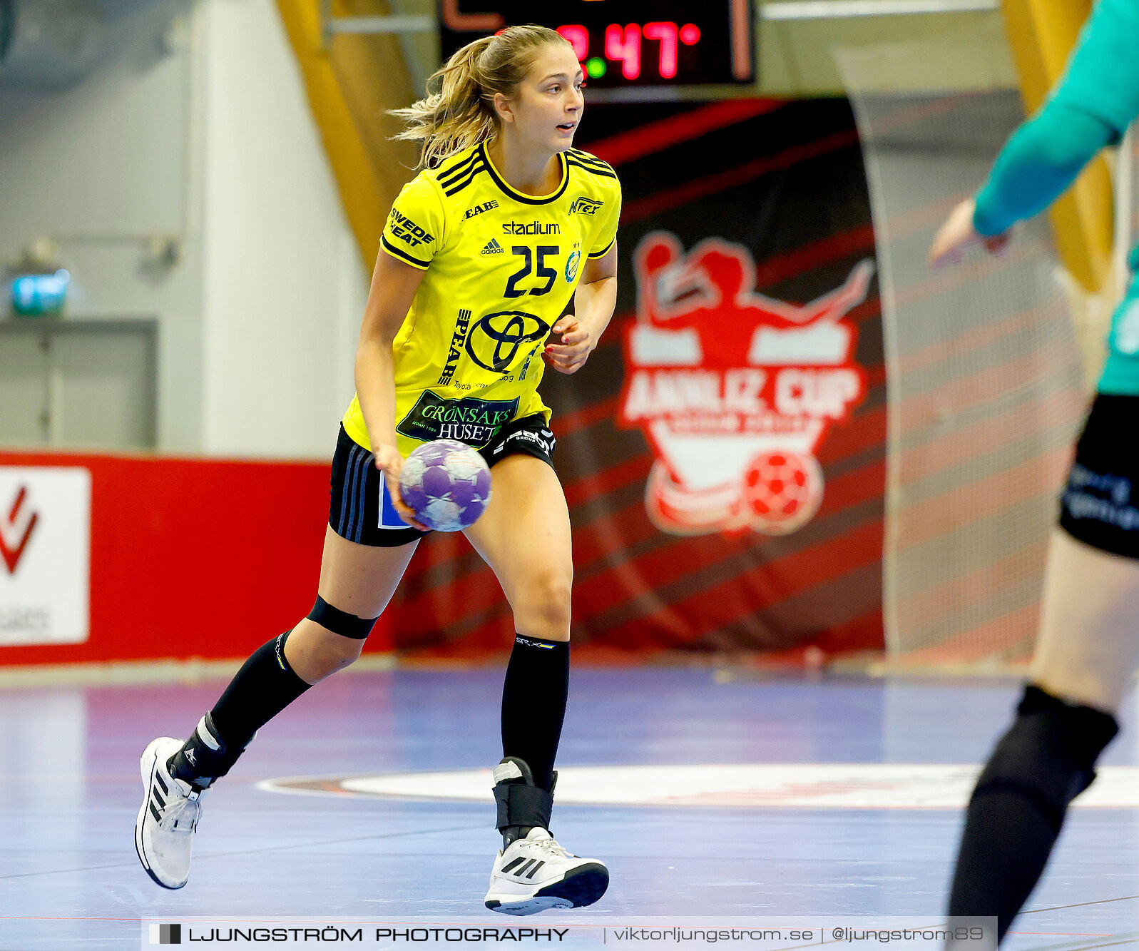 Annliz Cup Superelit Viborg HK-IK Sävehof 34-32,dam,Skövde Idrottshall,Skövde,Sverige,Handboll,,2024,341015