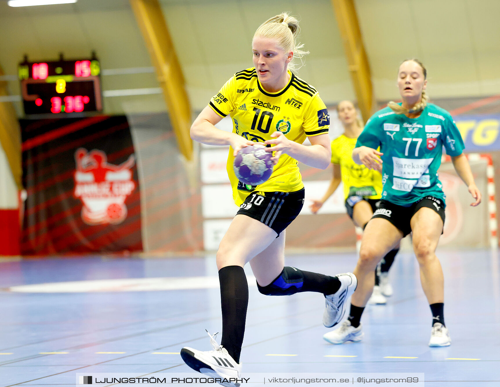 Annliz Cup Superelit Viborg HK-IK Sävehof 34-32,dam,Skövde Idrottshall,Skövde,Sverige,Handboll,,2024,341017