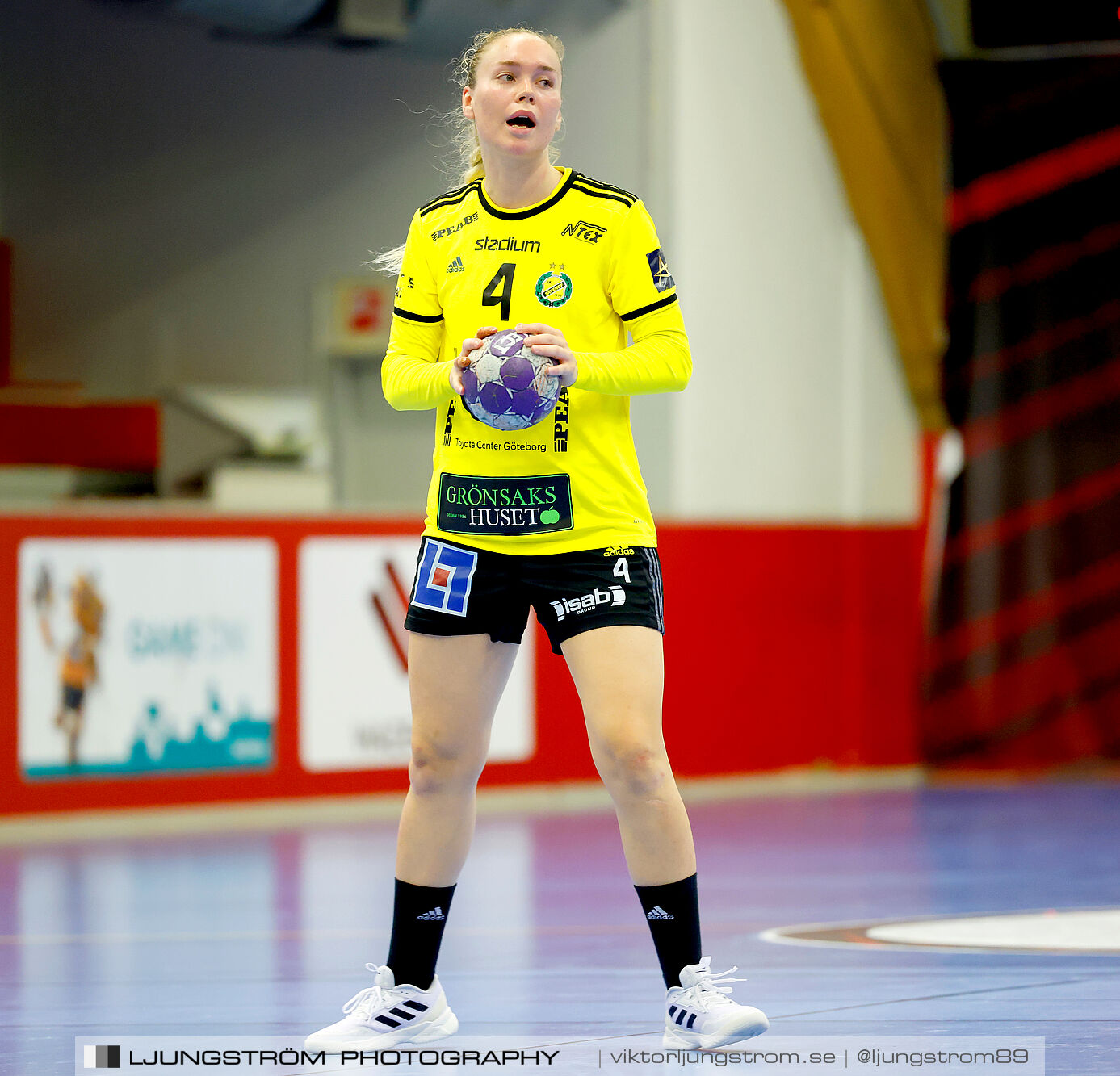 Annliz Cup Superelit Viborg HK-IK Sävehof 34-32,dam,Skövde Idrottshall,Skövde,Sverige,Handboll,,2024,341034