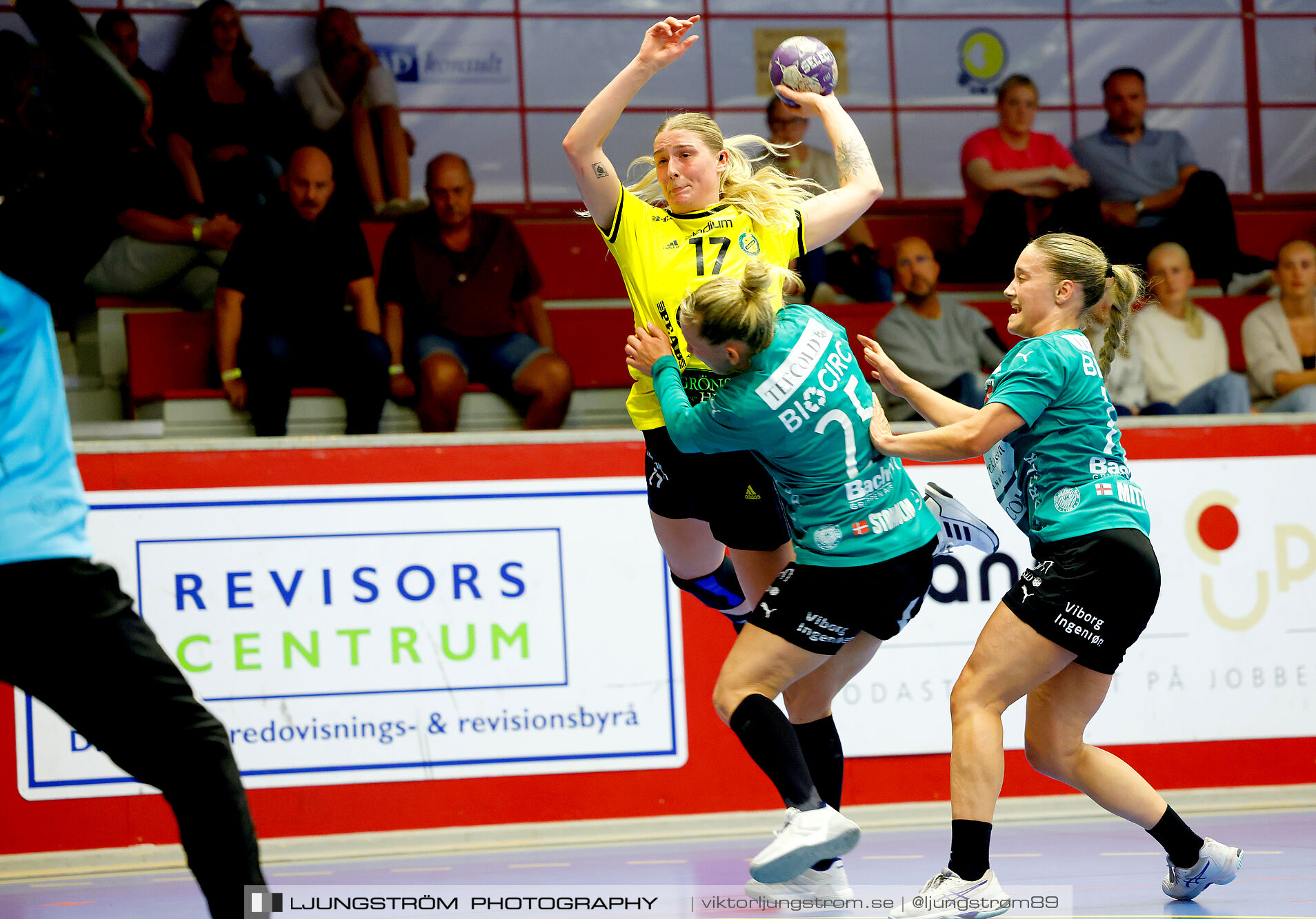 Annliz Cup Superelit Viborg HK-IK Sävehof 34-32,dam,Skövde Idrottshall,Skövde,Sverige,Handboll,,2024,341039