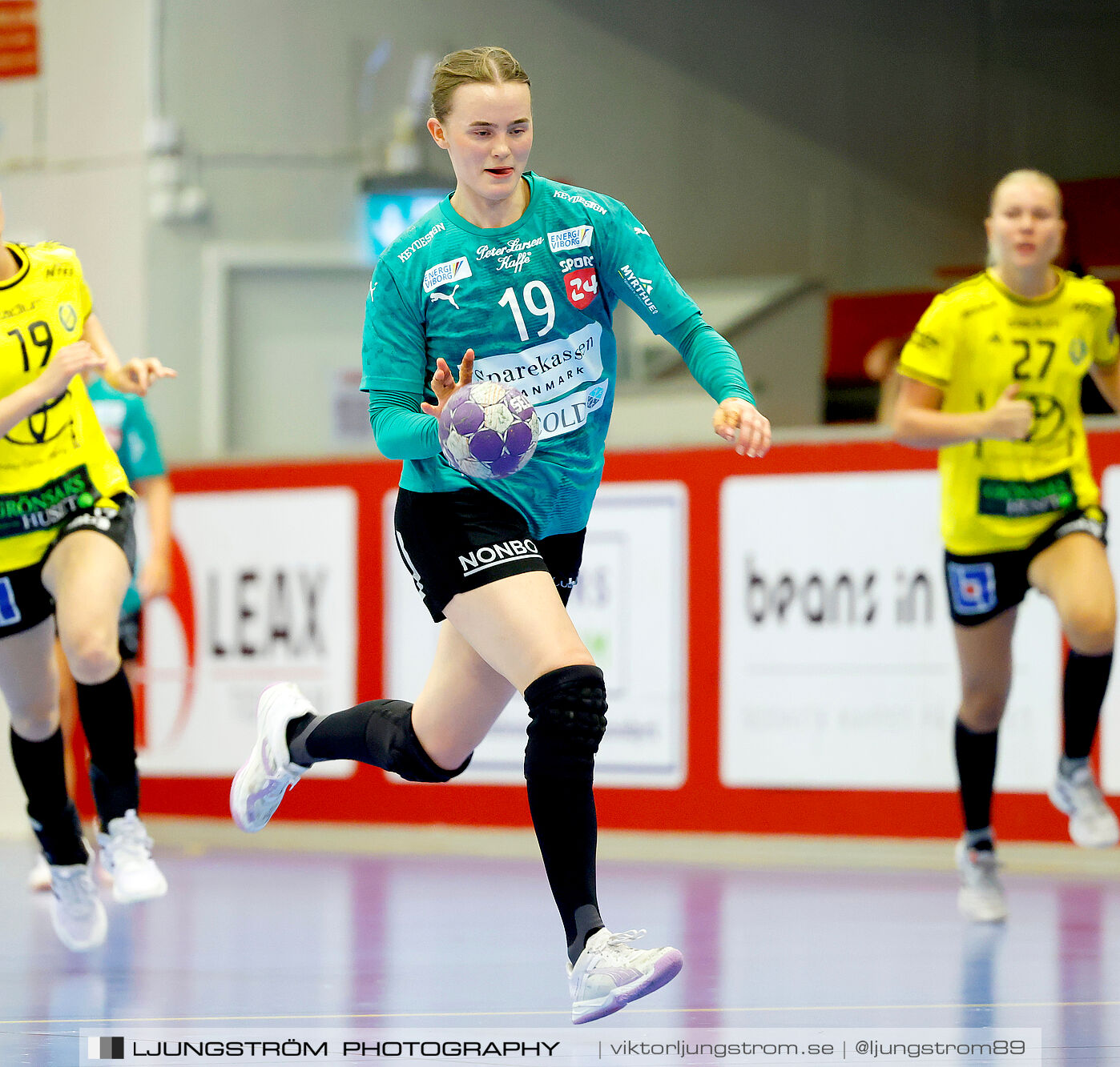 Annliz Cup Superelit Viborg HK-IK Sävehof 34-32,dam,Skövde Idrottshall,Skövde,Sverige,Handboll,,2024,341062