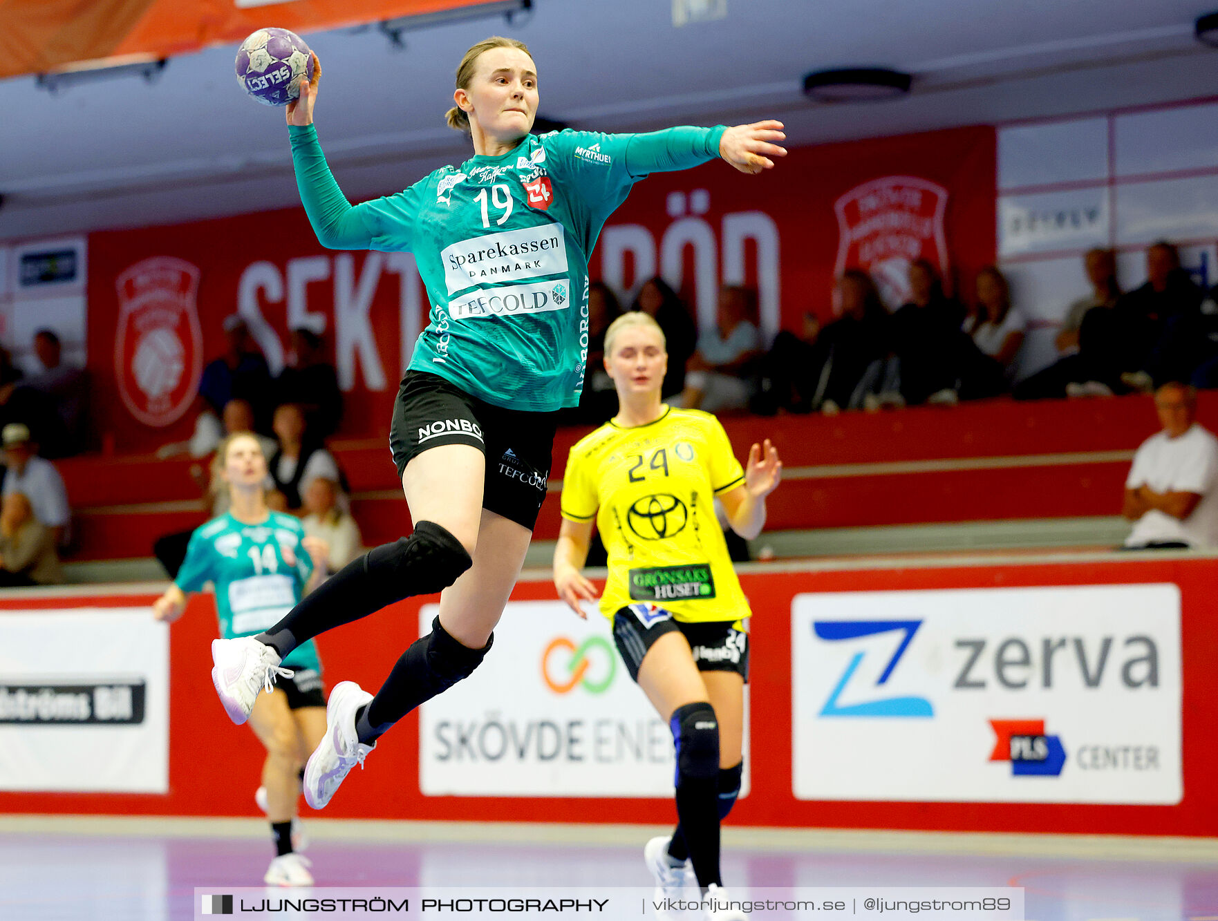 Annliz Cup Superelit Viborg HK-IK Sävehof 34-32,dam,Skövde Idrottshall,Skövde,Sverige,Handboll,,2024,341065