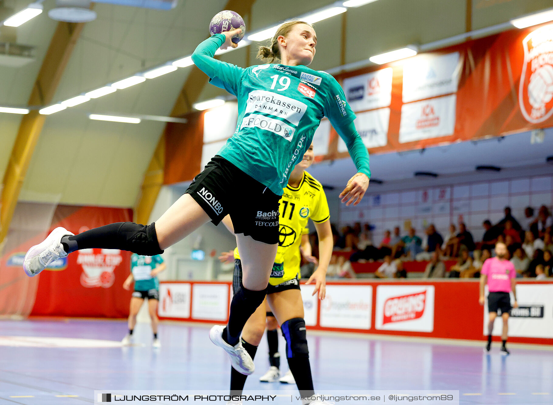 Annliz Cup Superelit Viborg HK-IK Sävehof 34-32,dam,Skövde Idrottshall,Skövde,Sverige,Handboll,,2024,341074