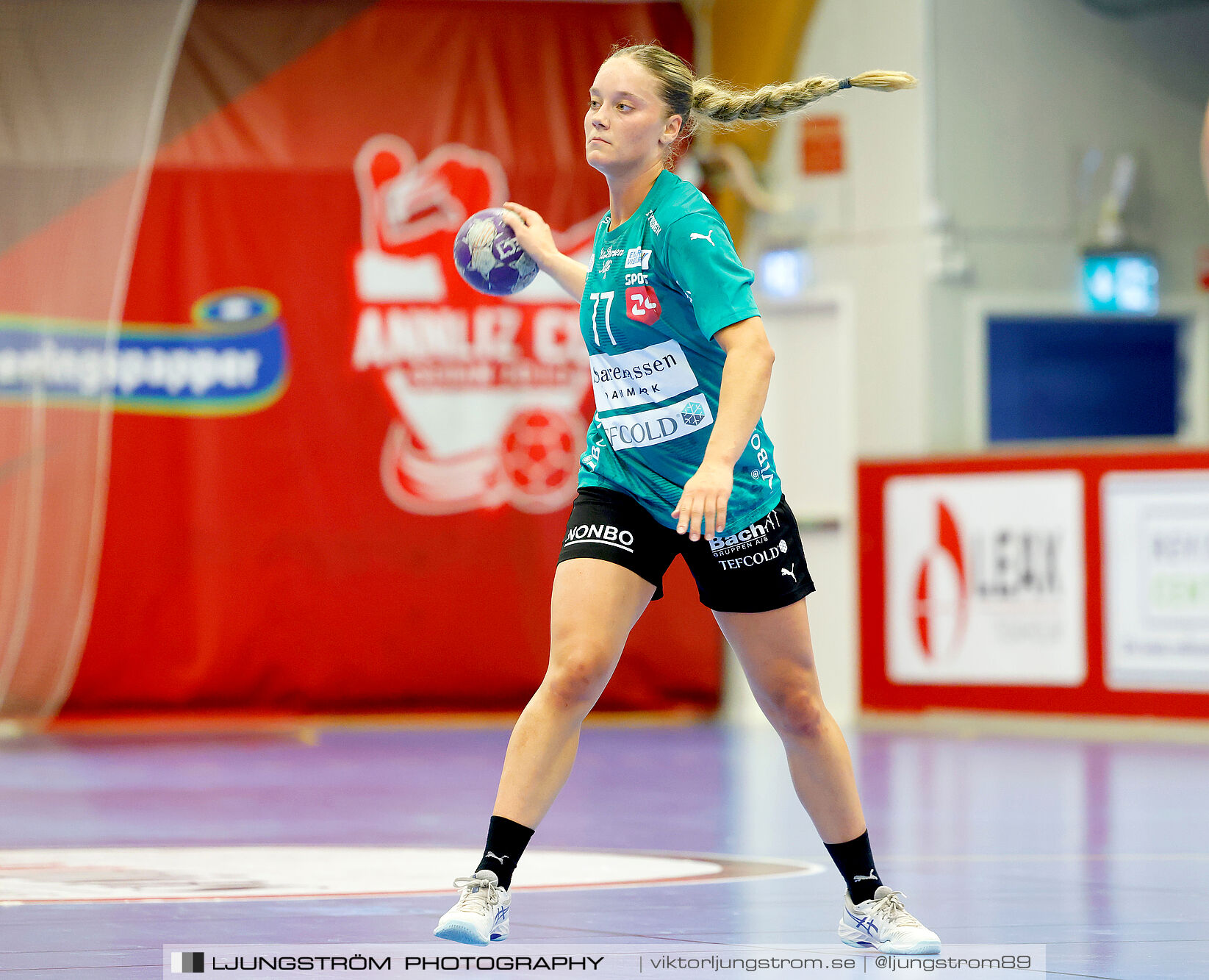 Annliz Cup Superelit Viborg HK-IK Sävehof 34-32,dam,Skövde Idrottshall,Skövde,Sverige,Handboll,,2024,341082