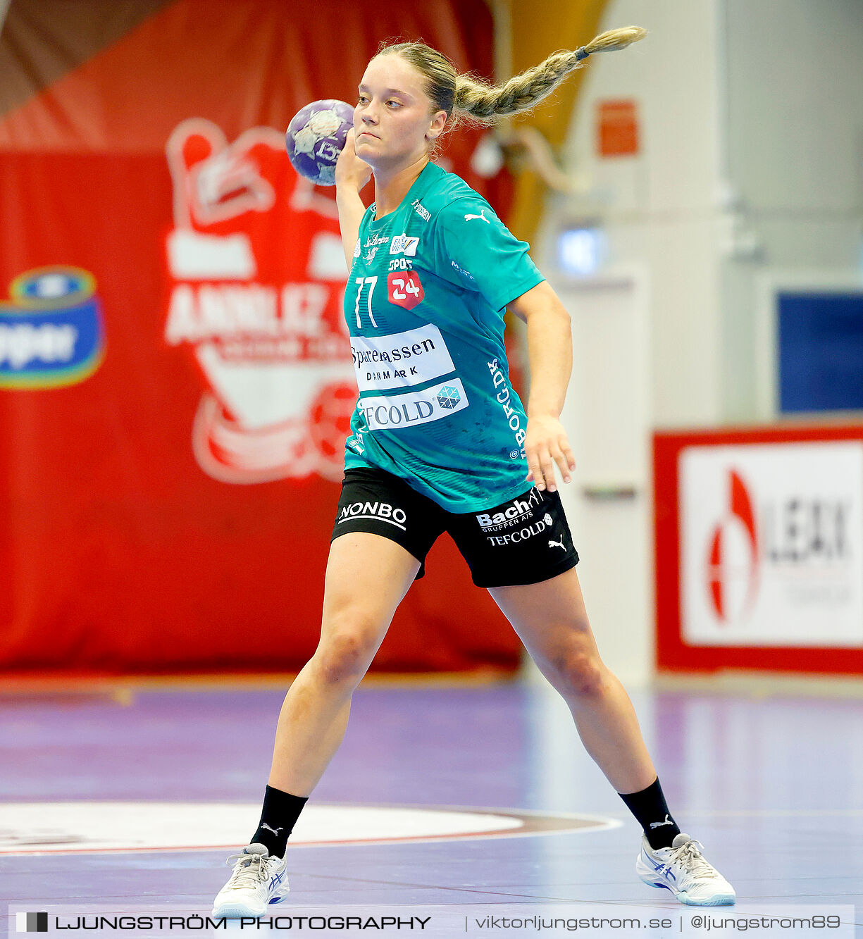 Annliz Cup Superelit Viborg HK-IK Sävehof 34-32,dam,Skövde Idrottshall,Skövde,Sverige,Handboll,,2024,341083