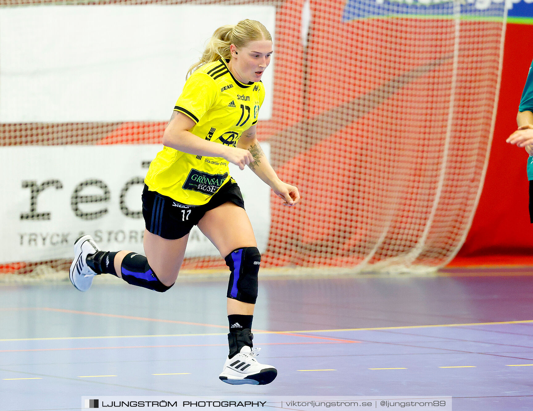 Annliz Cup Superelit Viborg HK-IK Sävehof 34-32,dam,Skövde Idrottshall,Skövde,Sverige,Handboll,,2024,341102