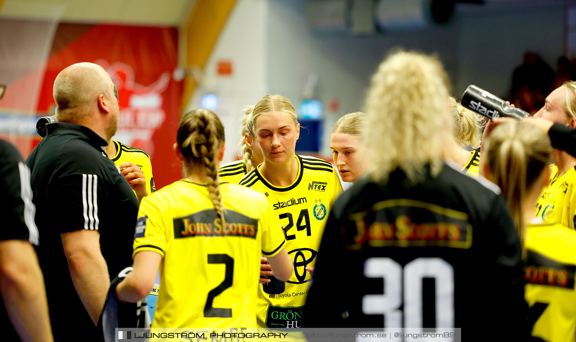 Annliz Cup Superelit Viborg HK-IK Sävehof 34-32,dam,Skövde Idrottshall,Skövde,Sverige,Handboll,,2024,341107