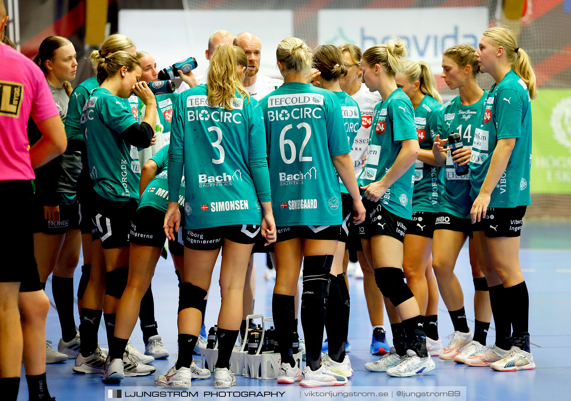 Annliz Cup Superelit Viborg HK-IK Sävehof 34-32,dam,Skövde Idrottshall,Skövde,Sverige,Handboll,,2024,341108