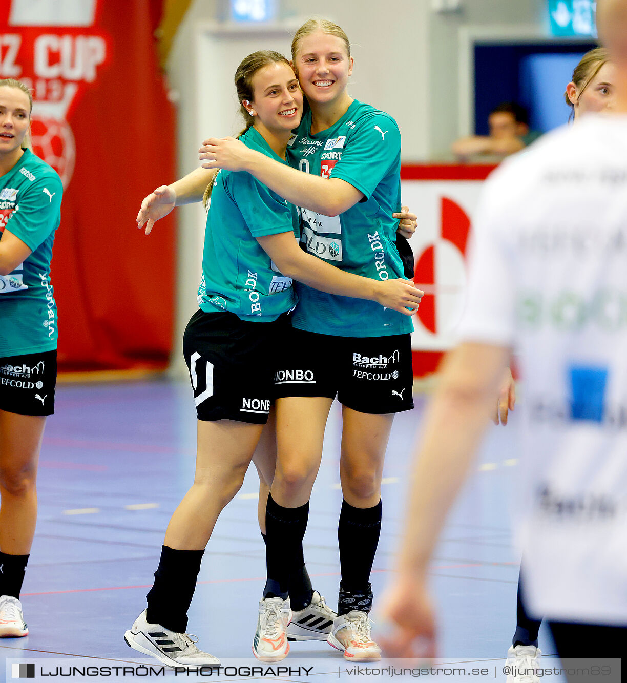 Annliz Cup Superelit Viborg HK-IK Sävehof 34-32,dam,Skövde Idrottshall,Skövde,Sverige,Handboll,,2024,341135