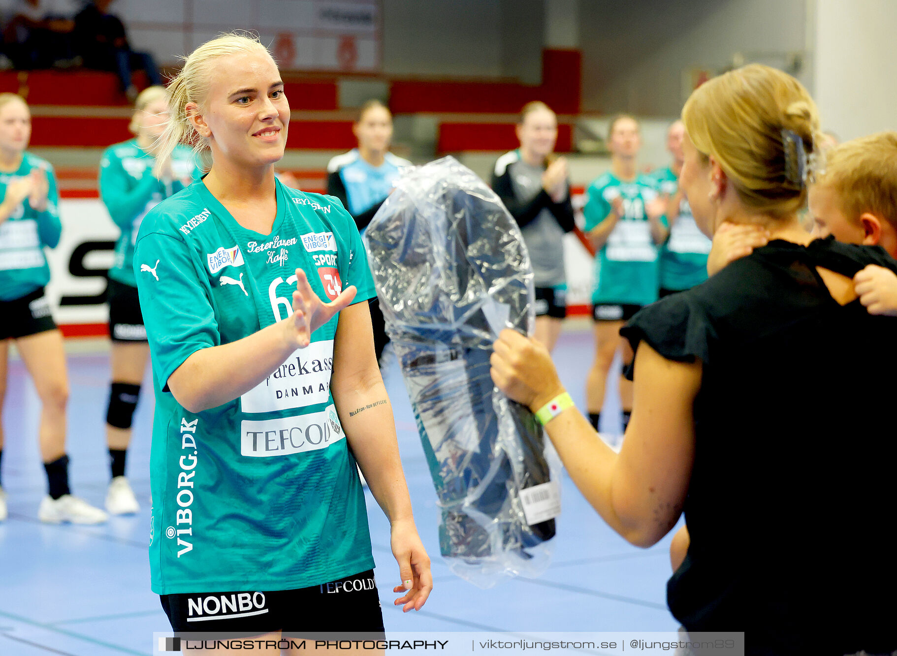Annliz Cup Superelit Viborg HK-IK Sävehof 34-32,dam,Skövde Idrottshall,Skövde,Sverige,Handboll,,2024,341147