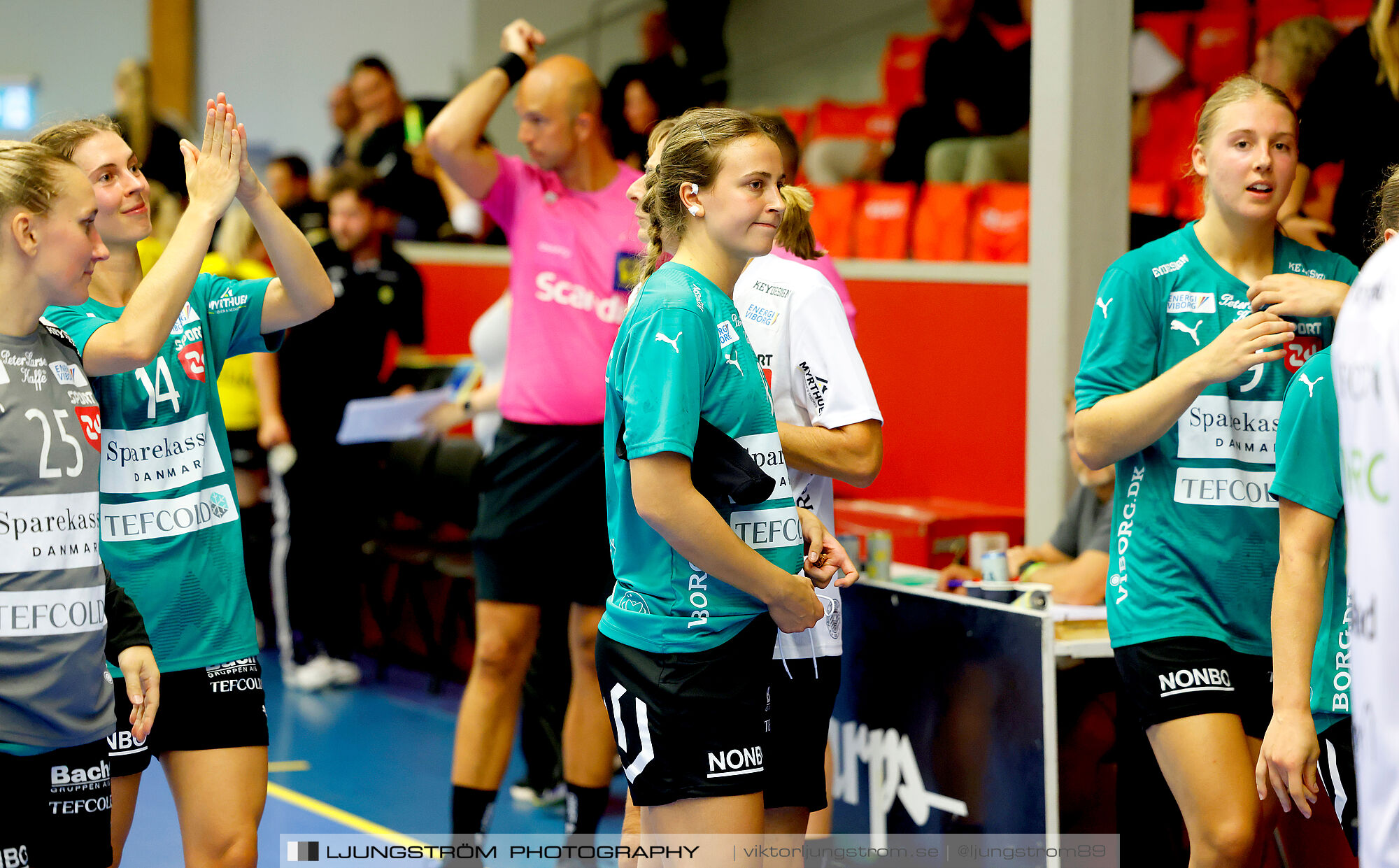Annliz Cup Superelit Viborg HK-IK Sävehof 34-32,dam,Skövde Idrottshall,Skövde,Sverige,Handboll,,2024,341158